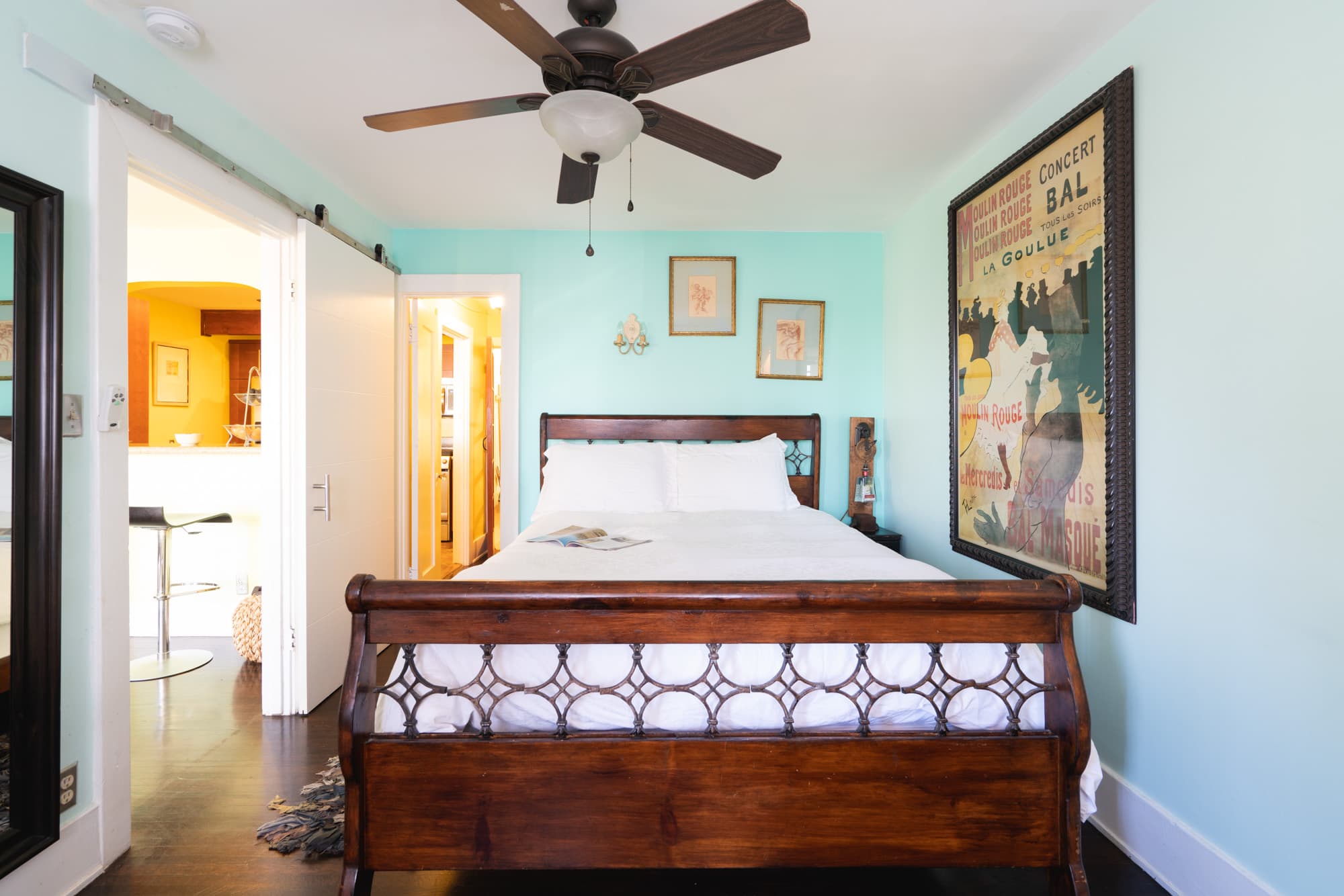 Los Feliz, Los Angeles — Luxury furnished apartment in Los Feliz, Los Angeles