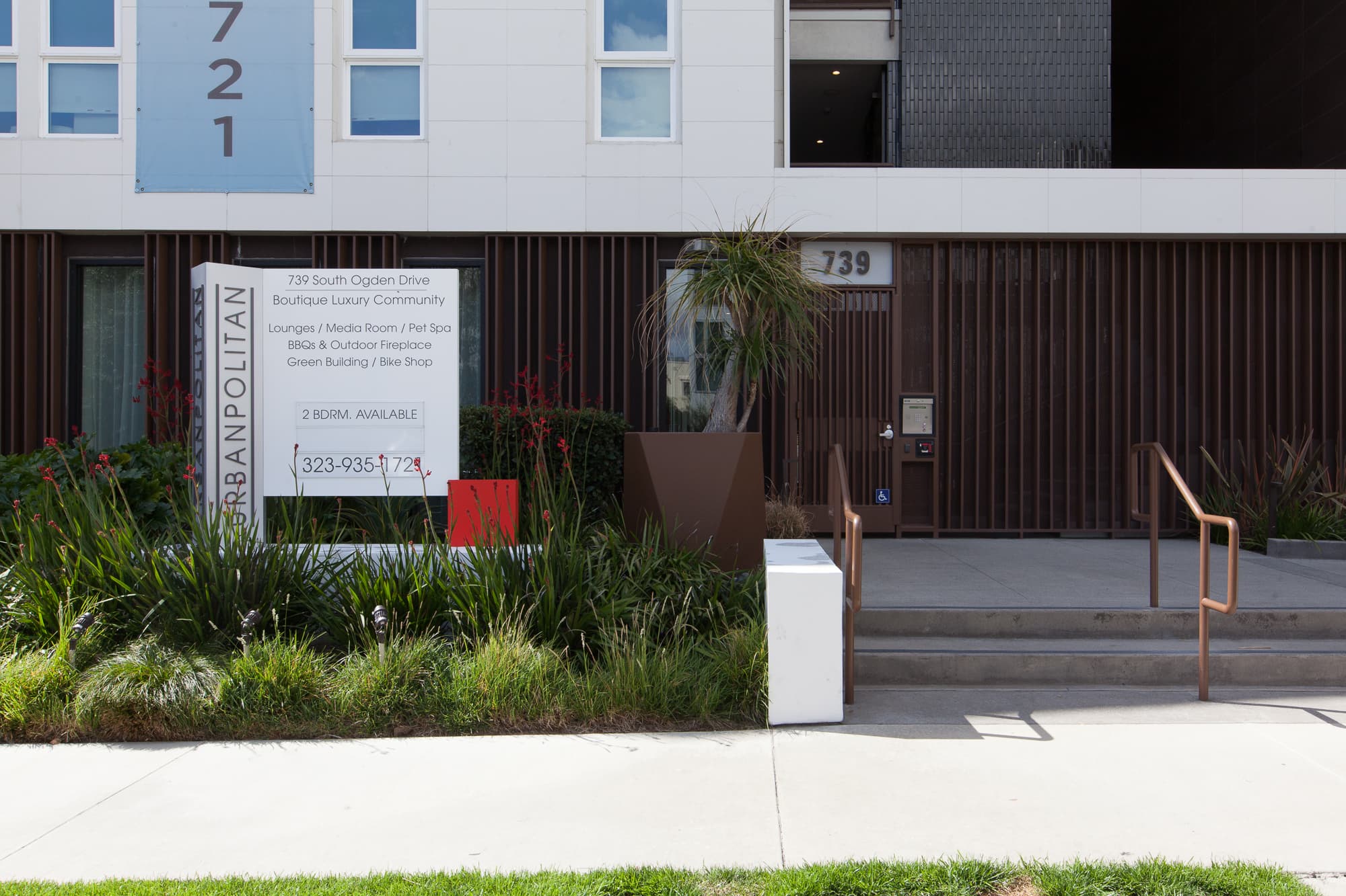 Miracle Mile & La Brea, Los Angeles — Luxury furnished apartment in Miracle Mile & La Brea, Los Angeles