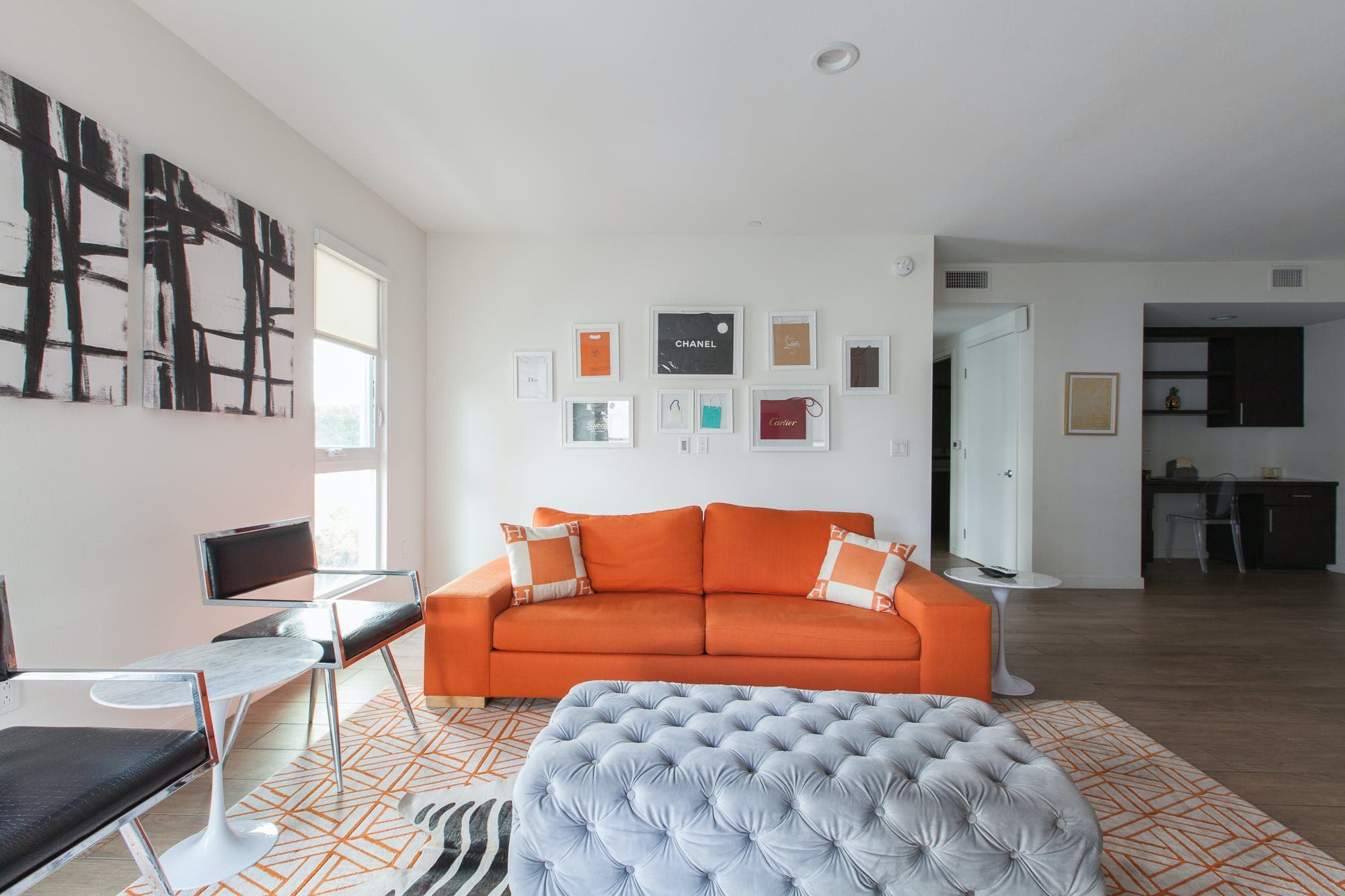 Miracle Mile & La Brea, Los Angeles — Luxury furnished apartment in Miracle Mile & La Brea, Los Angeles