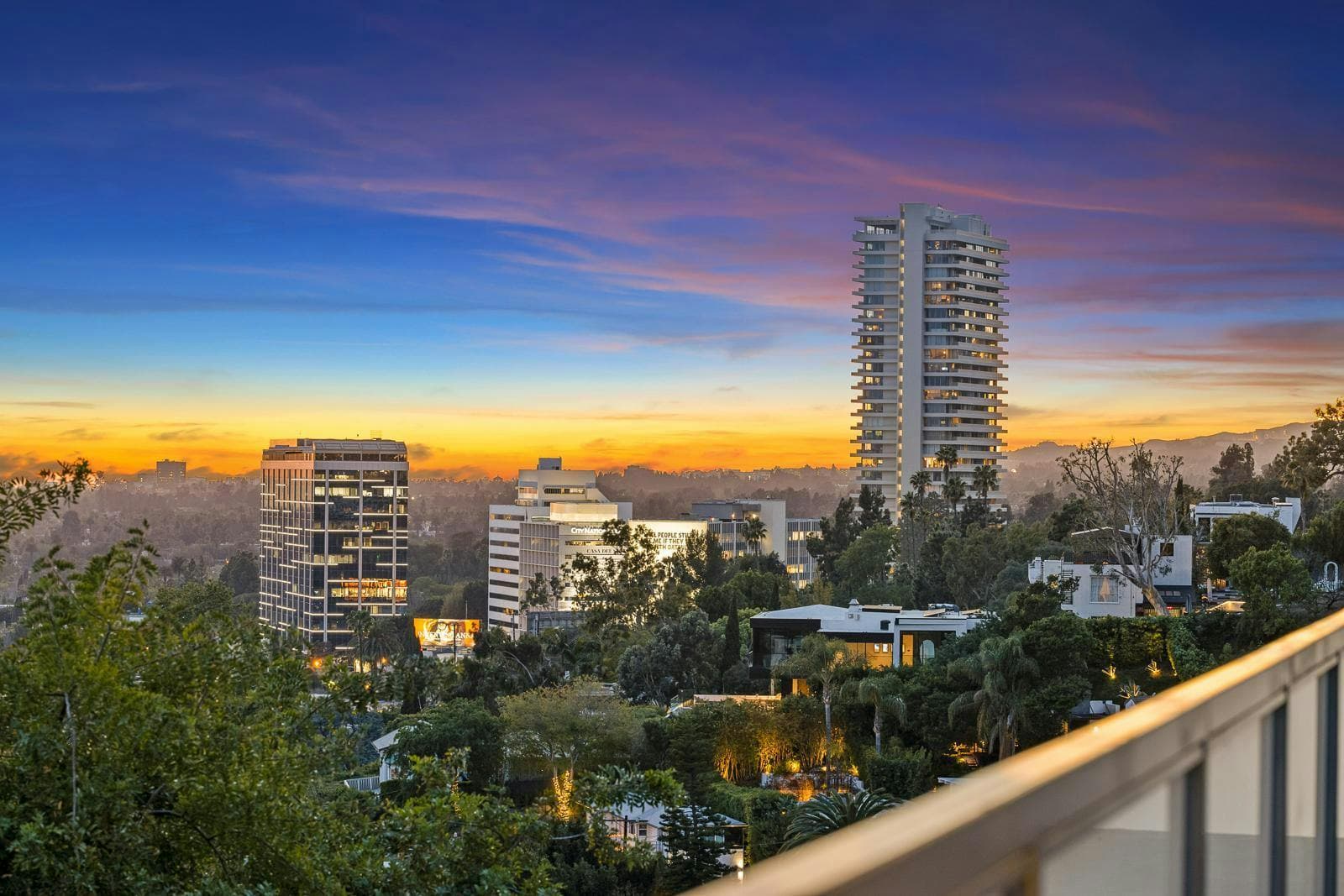 West Hollywood, Los Angeles — Luxury furnished apartment in West Hollywood, Los Angeles