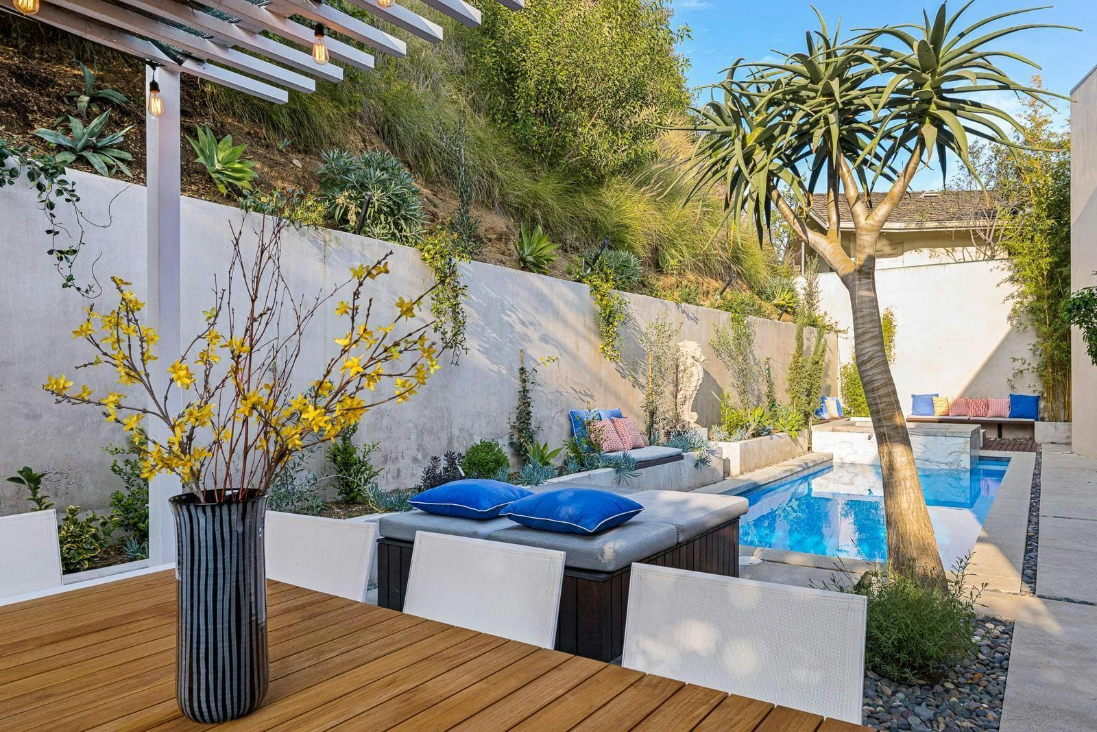 West Hollywood, Los Angeles — Luxury furnished apartment in West Hollywood, Los Angeles