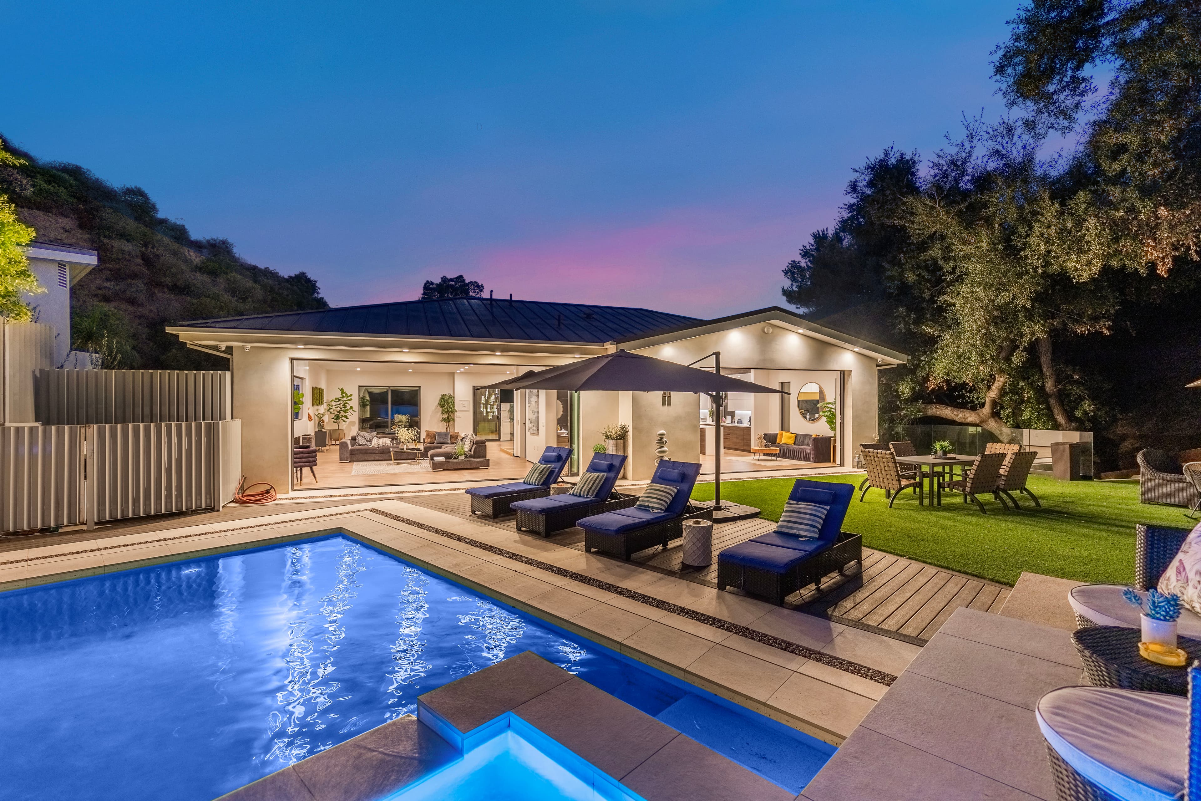 Laurel Canyon, Los Angeles — Luxury furnished apartment in Laurel Canyon, Los Angeles