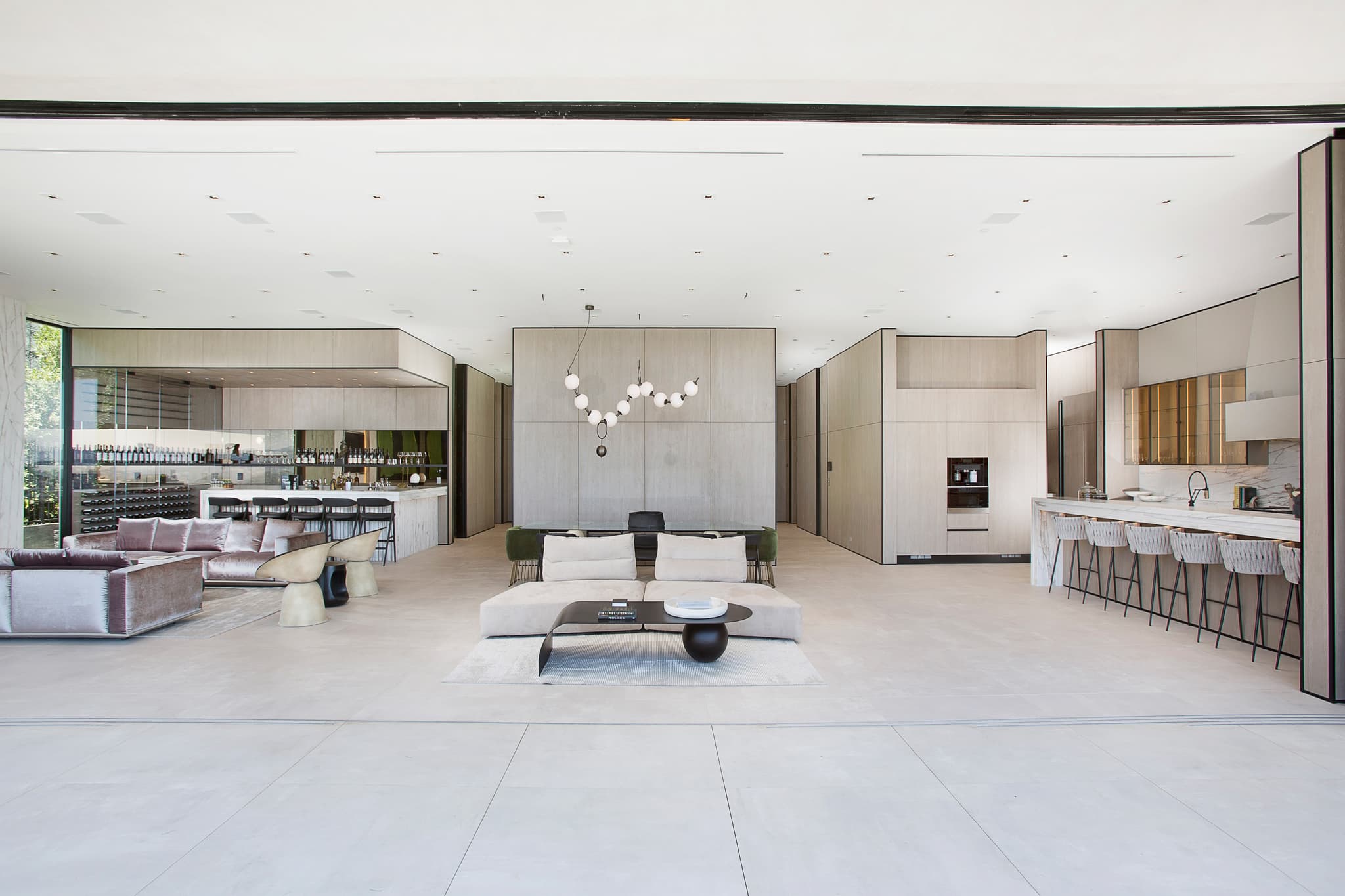 Beverly Crest, Los Angeles — Luxury furnished apartment in Beverly Crest, Los Angeles