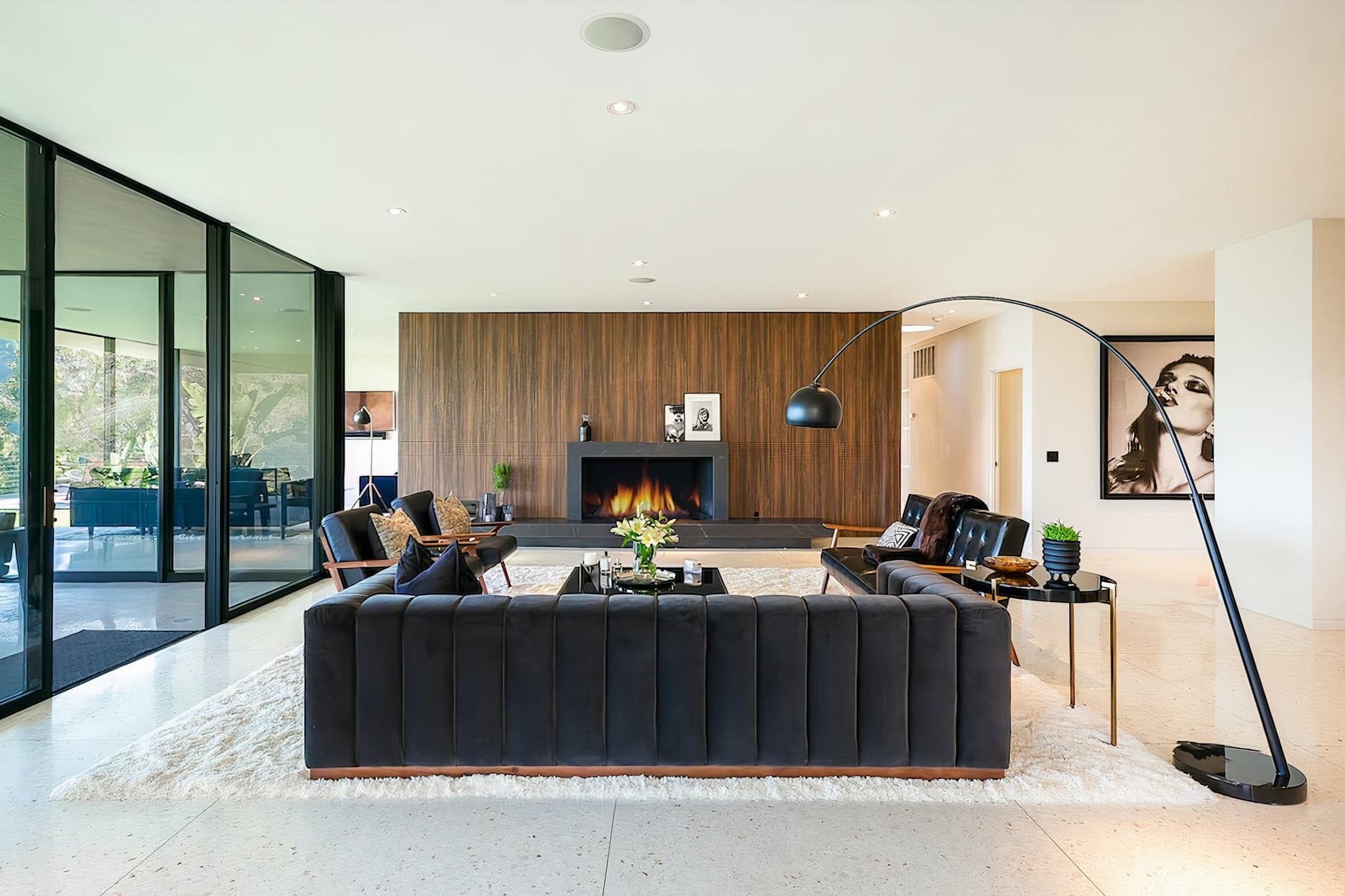 Bel Air, Los Angeles — Luxury furnished apartment in Bel Air, Los Angeles