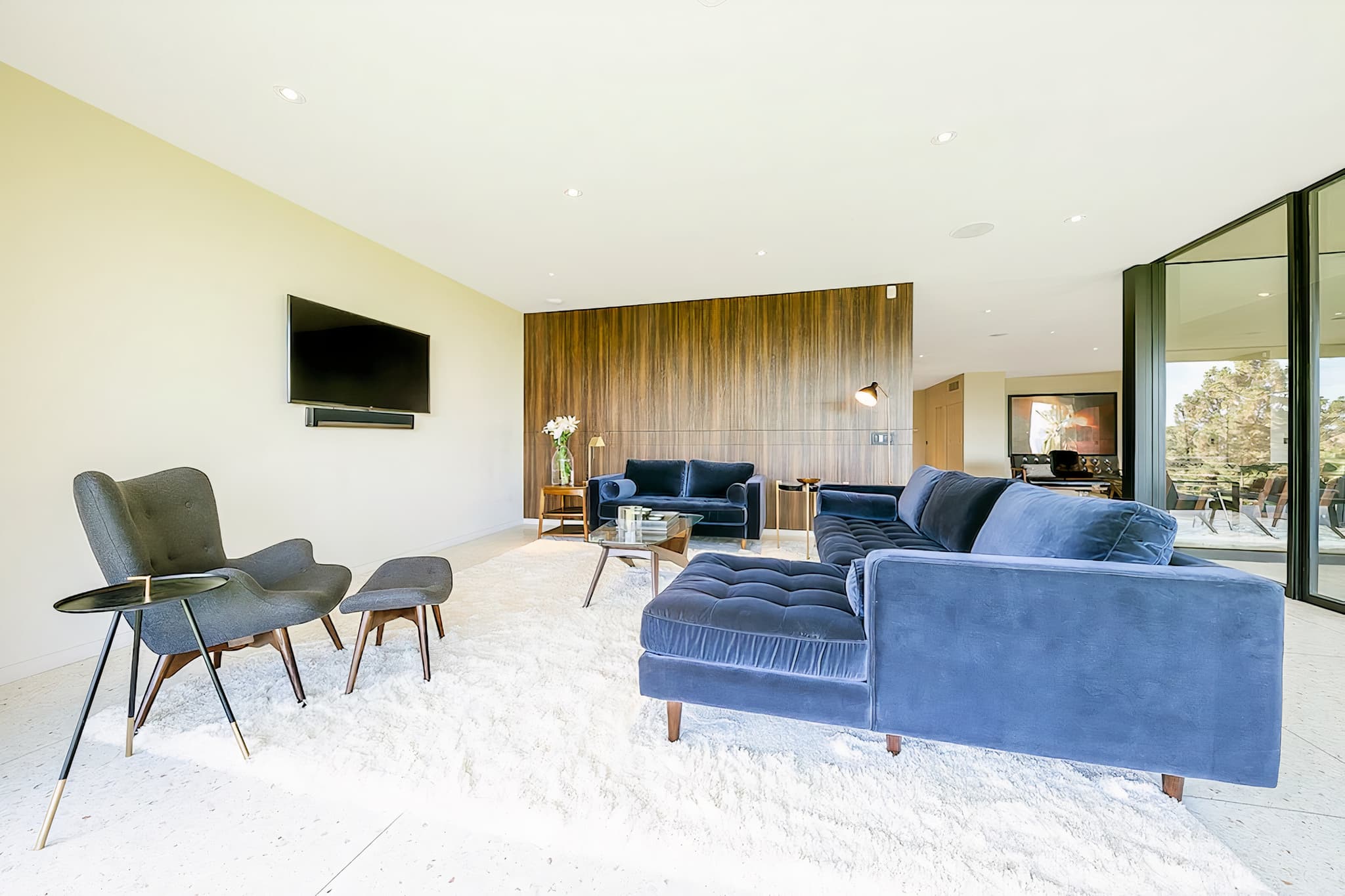 Bel Air, Los Angeles — Luxury furnished apartment in Bel Air, Los Angeles