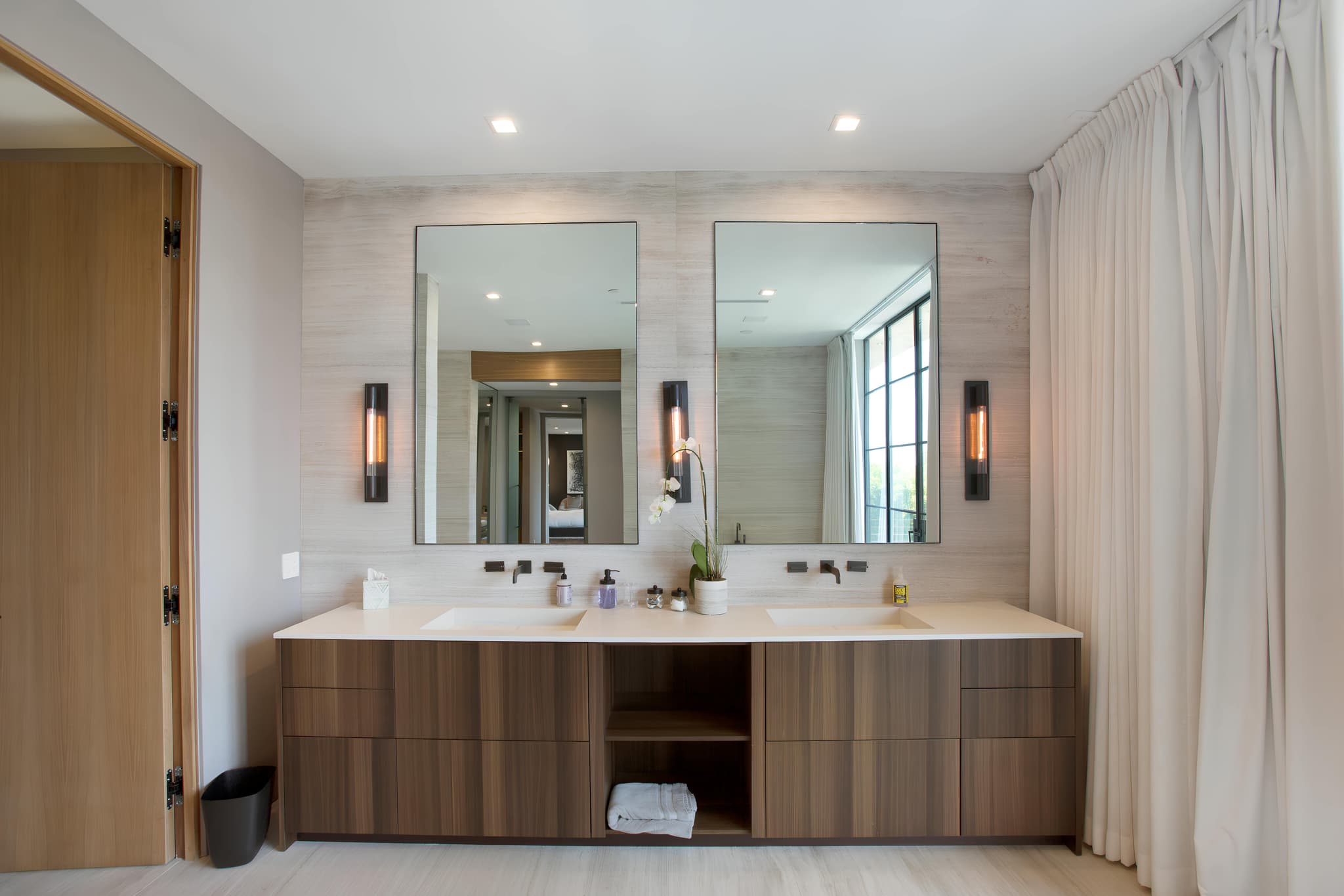 Beverly Hills, Los Angeles — Luxury furnished apartment in Beverly Hills, Los Angeles