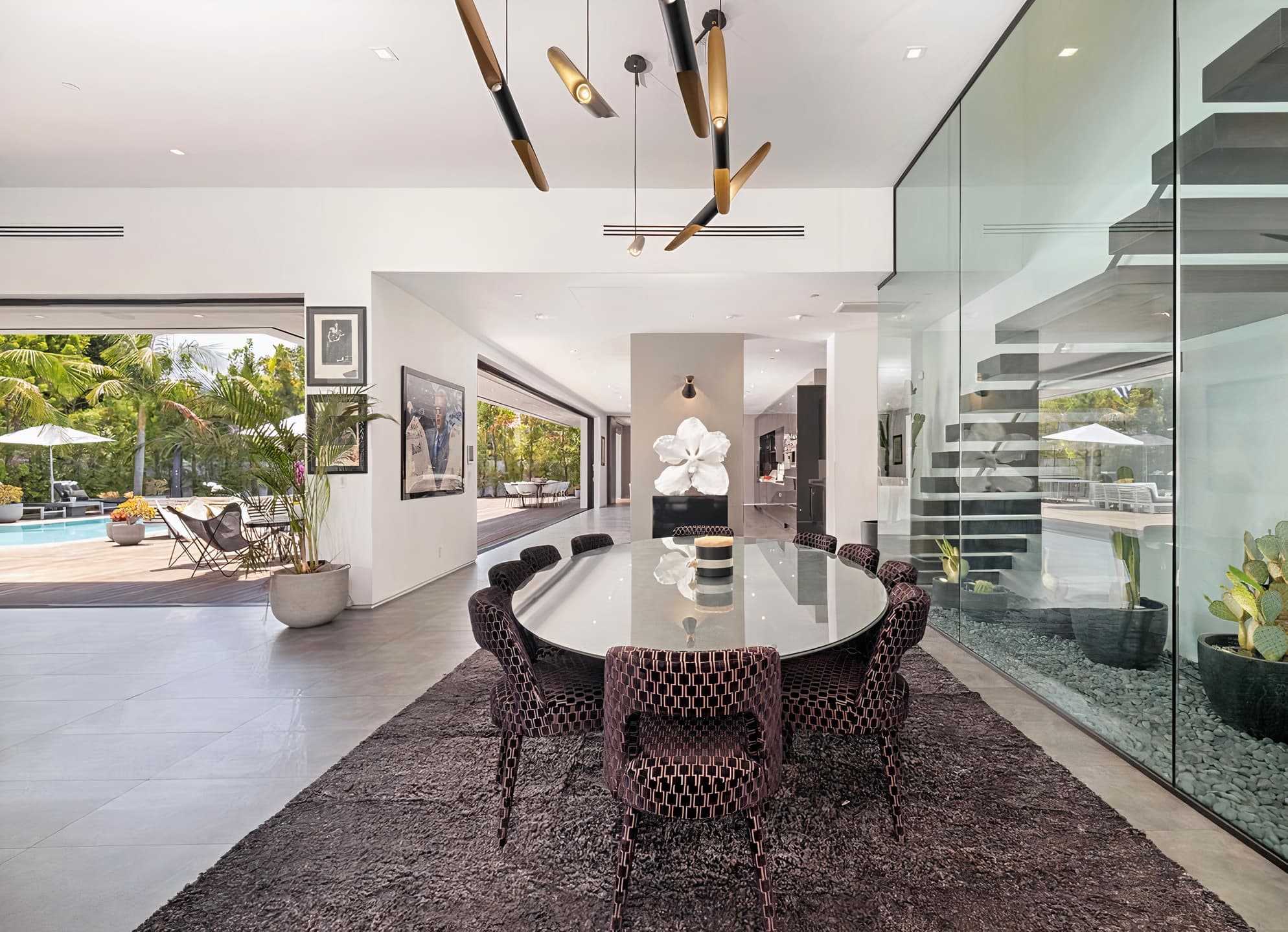 Beverly Crest, Los Angeles — Luxury furnished apartment in Beverly Crest, Los Angeles