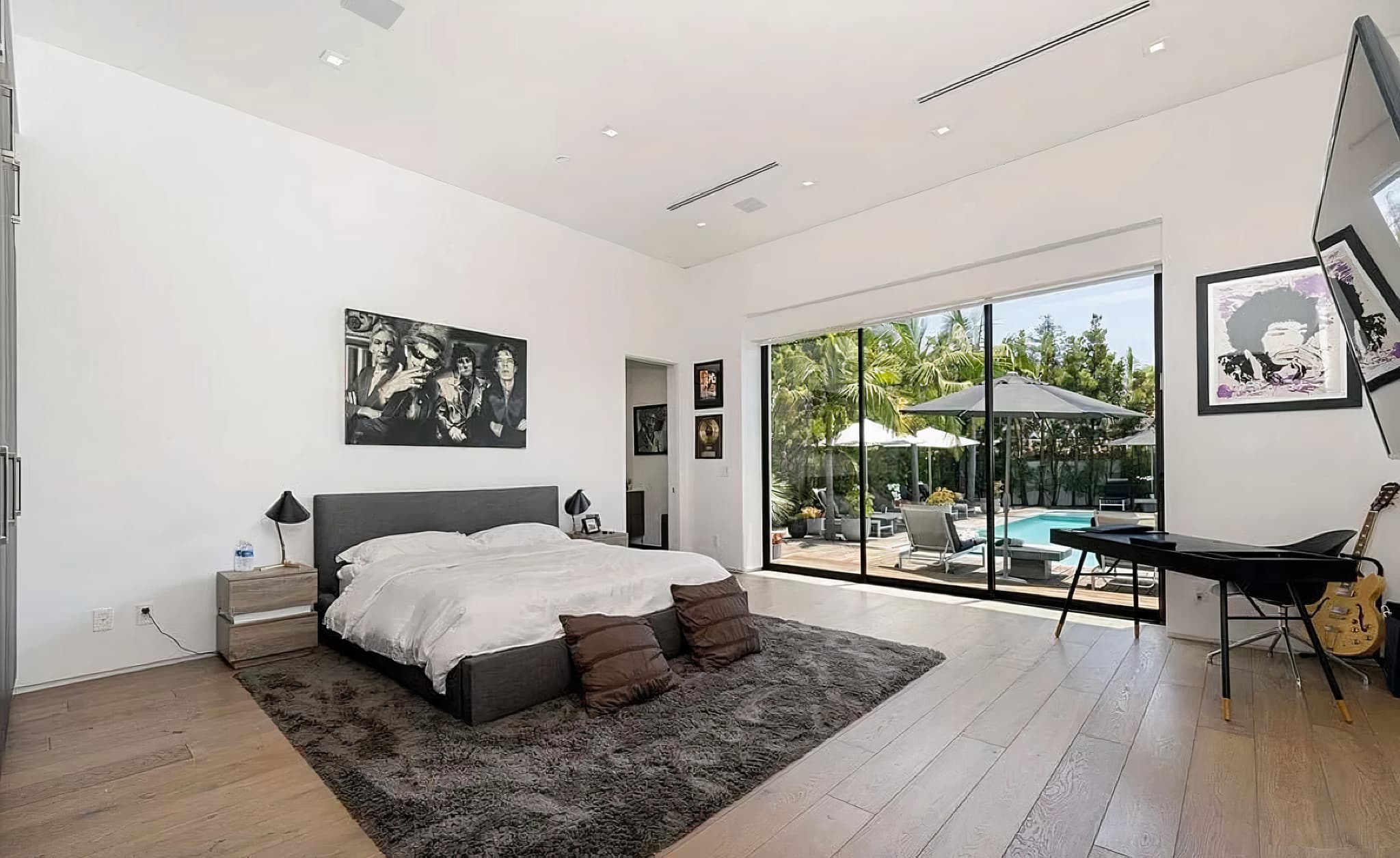 Beverly Crest, Los Angeles — Luxury furnished apartment in Beverly Crest, Los Angeles