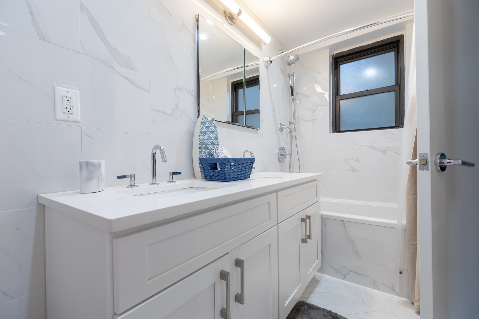 Yorkville, Manhattan — Luxury furnished apartment in Yorkville, New York City