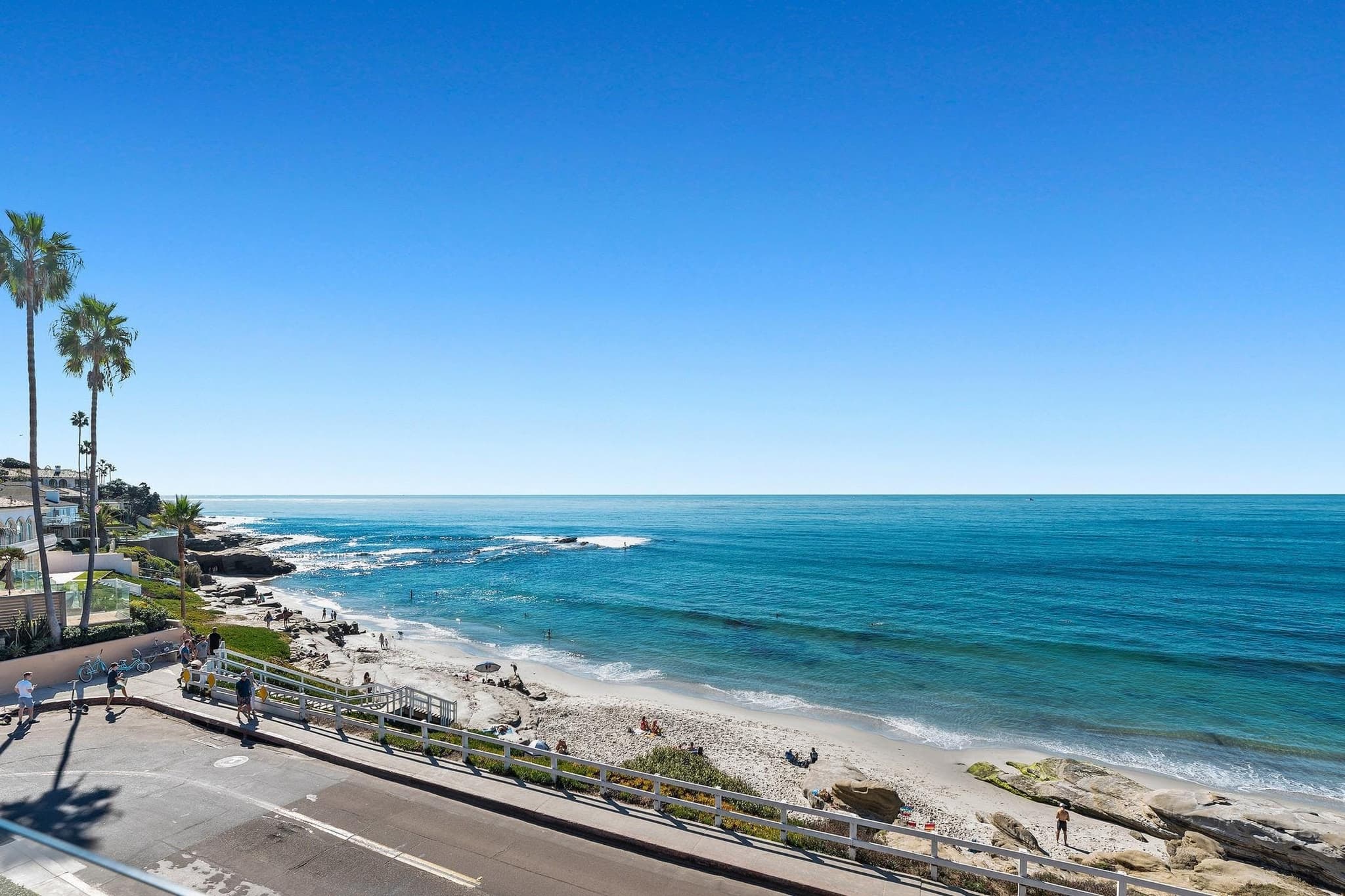 La Jolla, San Diego — Luxury furnished apartment in La Jolla, San Diego