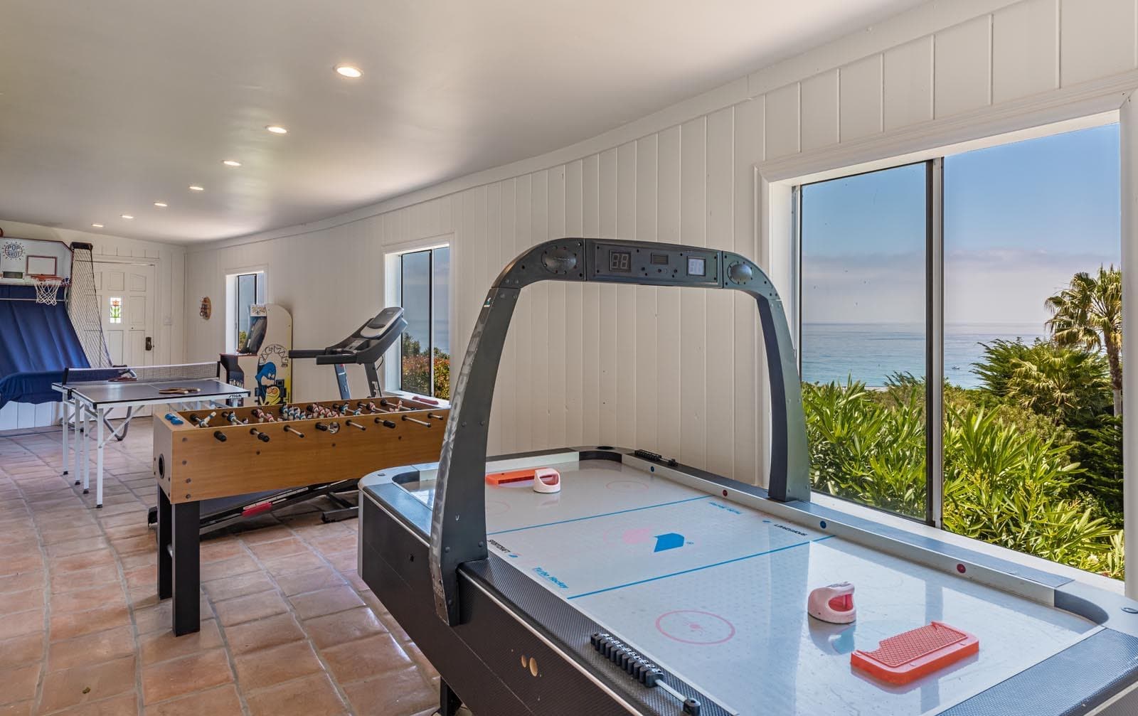 Malibu, Los Angeles — Luxury furnished apartment in Malibu, Los Angeles