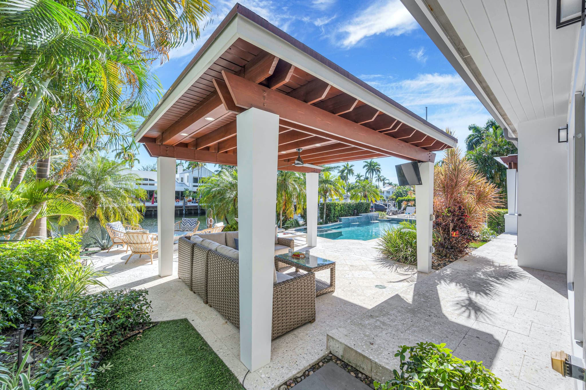 Las Olas Isles, Fort Lauderdale — Luxury furnished apartment in Las Olas Isles, Fort Lauderdale