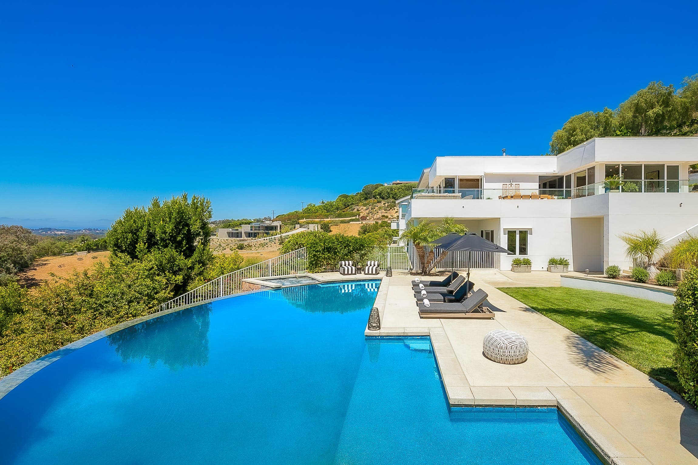 Inland Malibu, Los Angeles