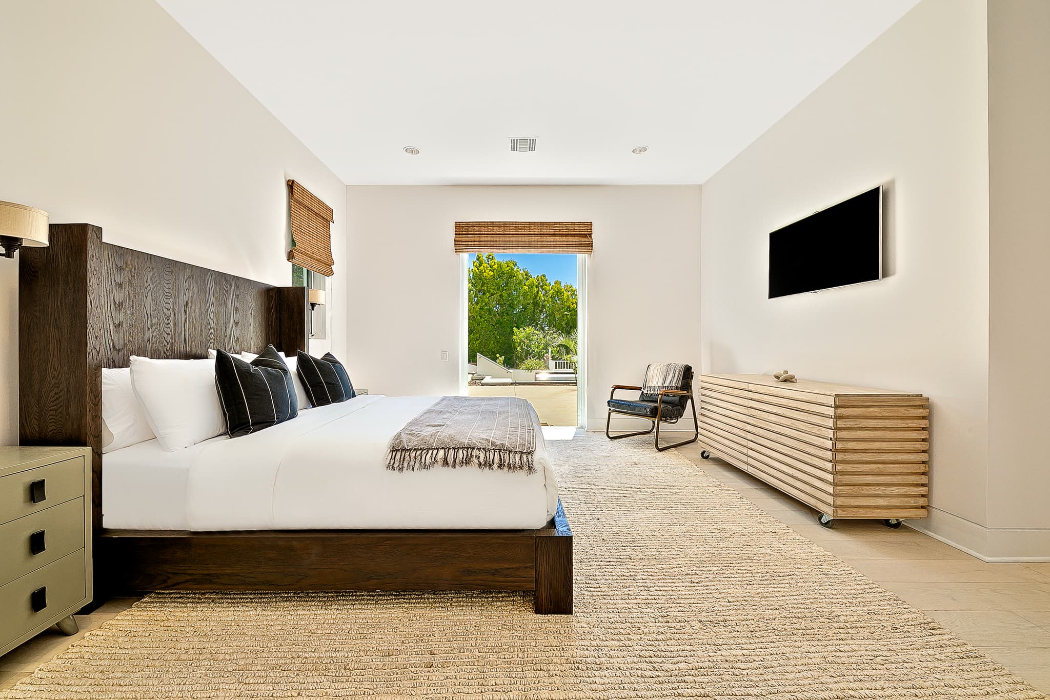 Inland Malibu, Los Angeles — Luxury furnished apartment in Inland Malibu, Los Angeles