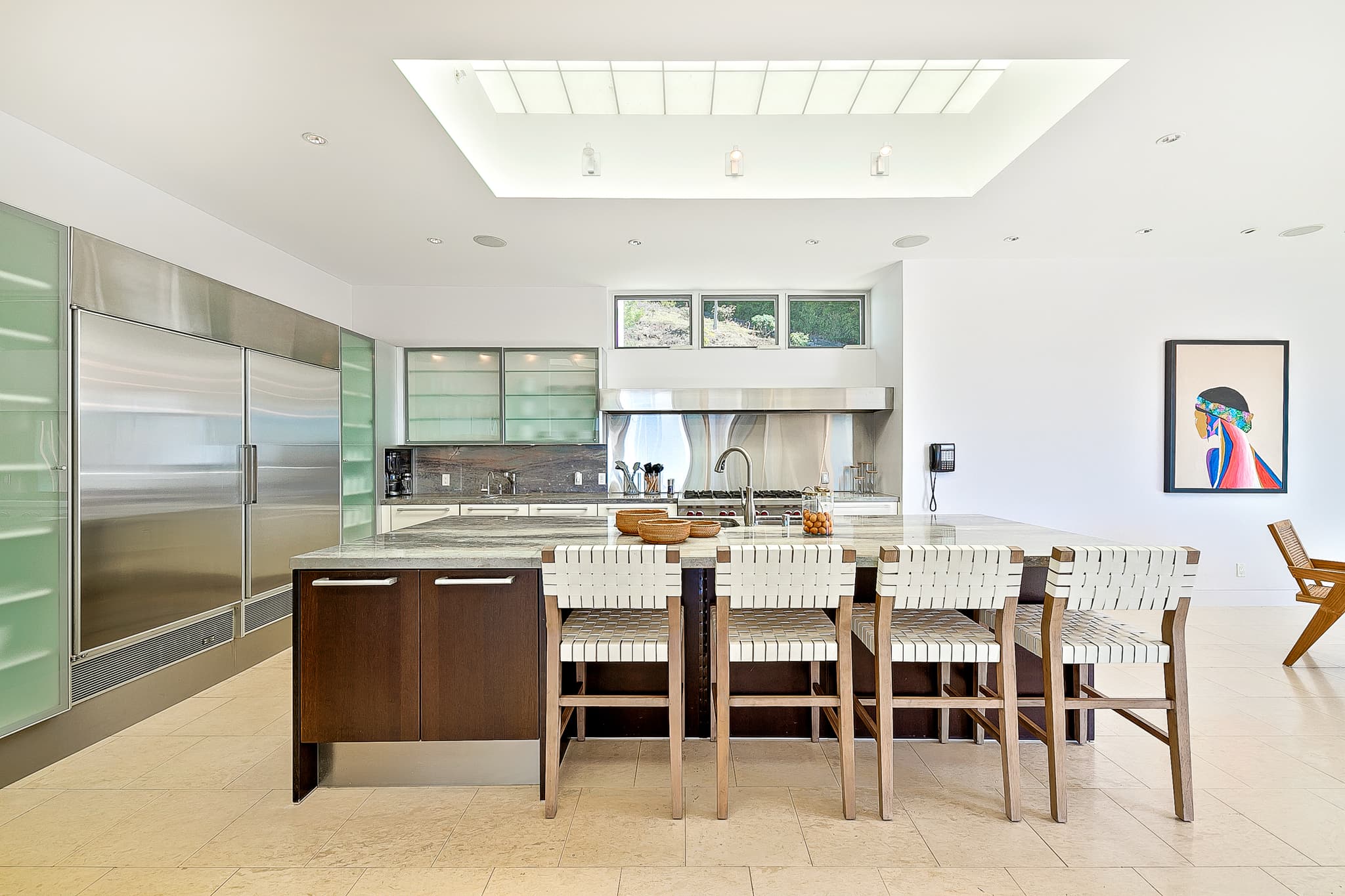 Inland Malibu, Los Angeles — Luxury furnished apartment in Inland Malibu, Los Angeles