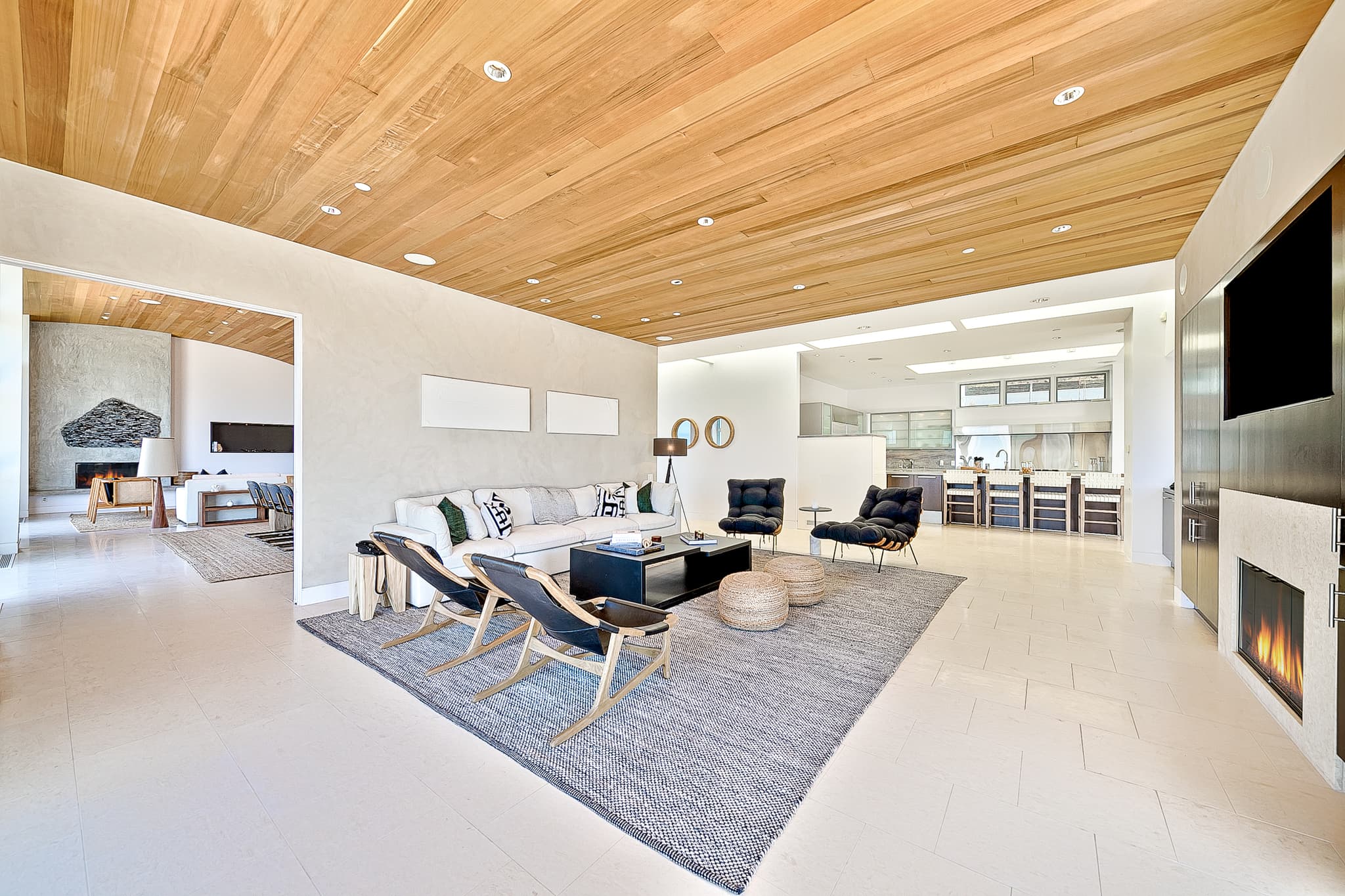 Inland Malibu, Los Angeles — Luxury furnished apartment in Inland Malibu, Los Angeles