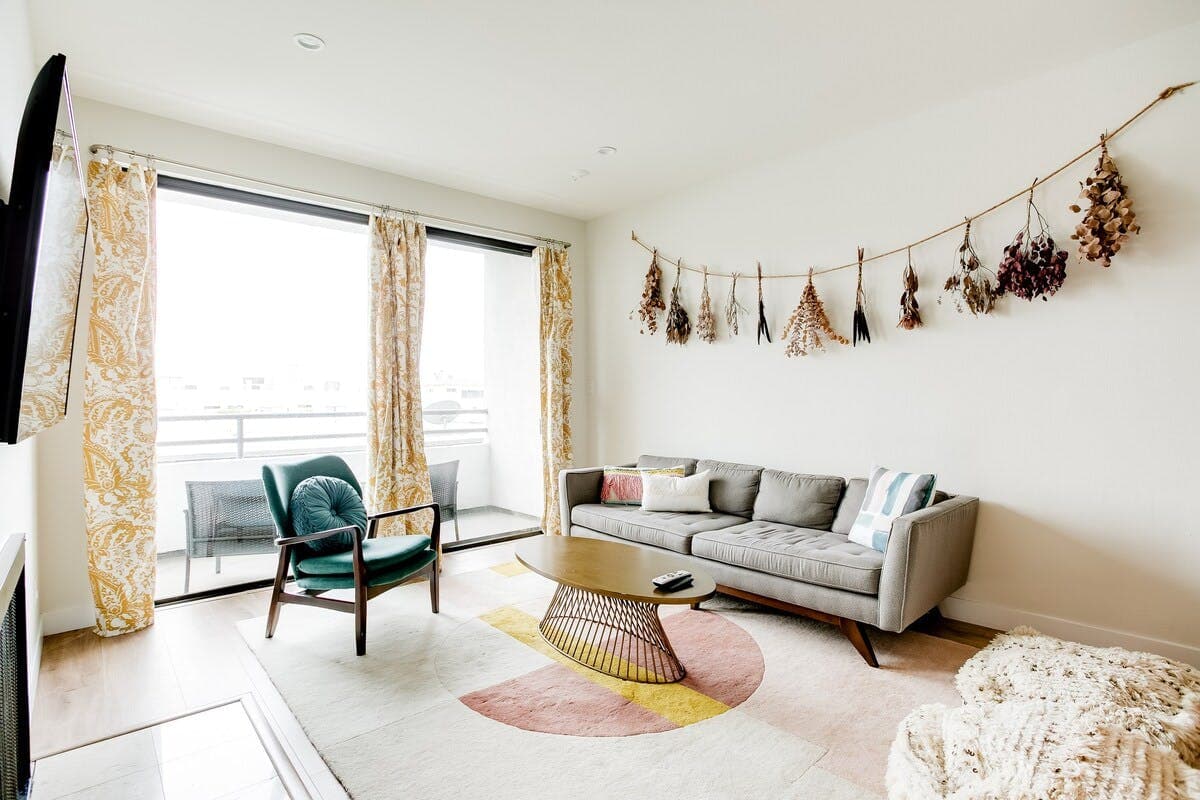 Brentwood, Los Angeles — Luxury furnished apartment in Brentwood, Los Angeles