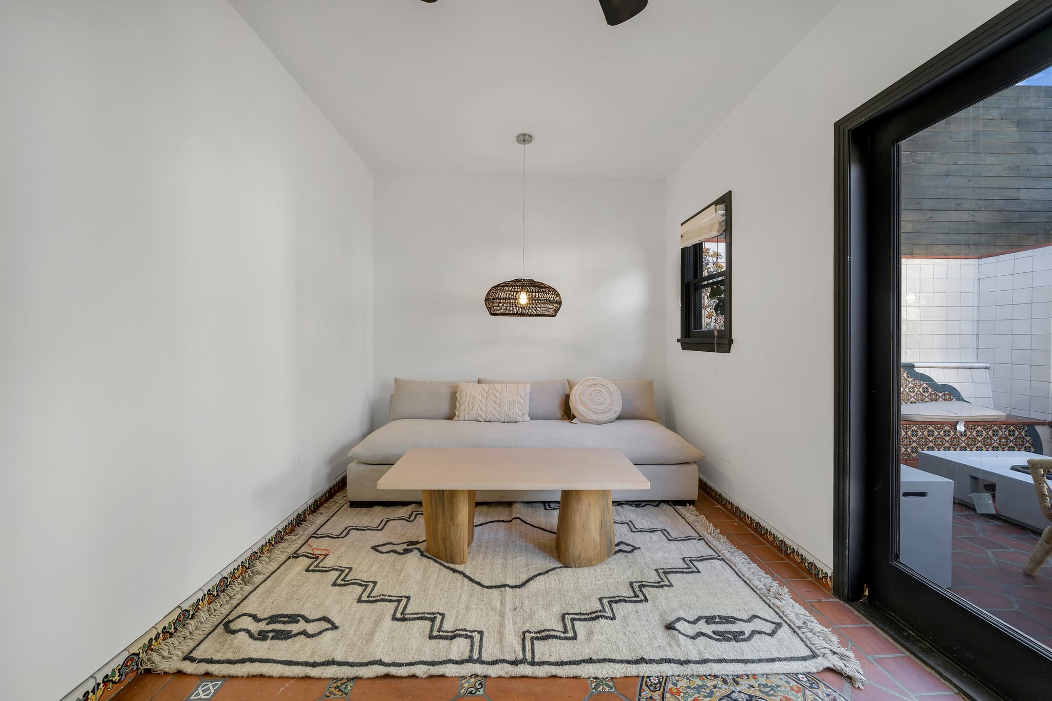 Beverly Grove, Los Angeles — Luxury furnished apartment in Beverly Grove, Los Angeles