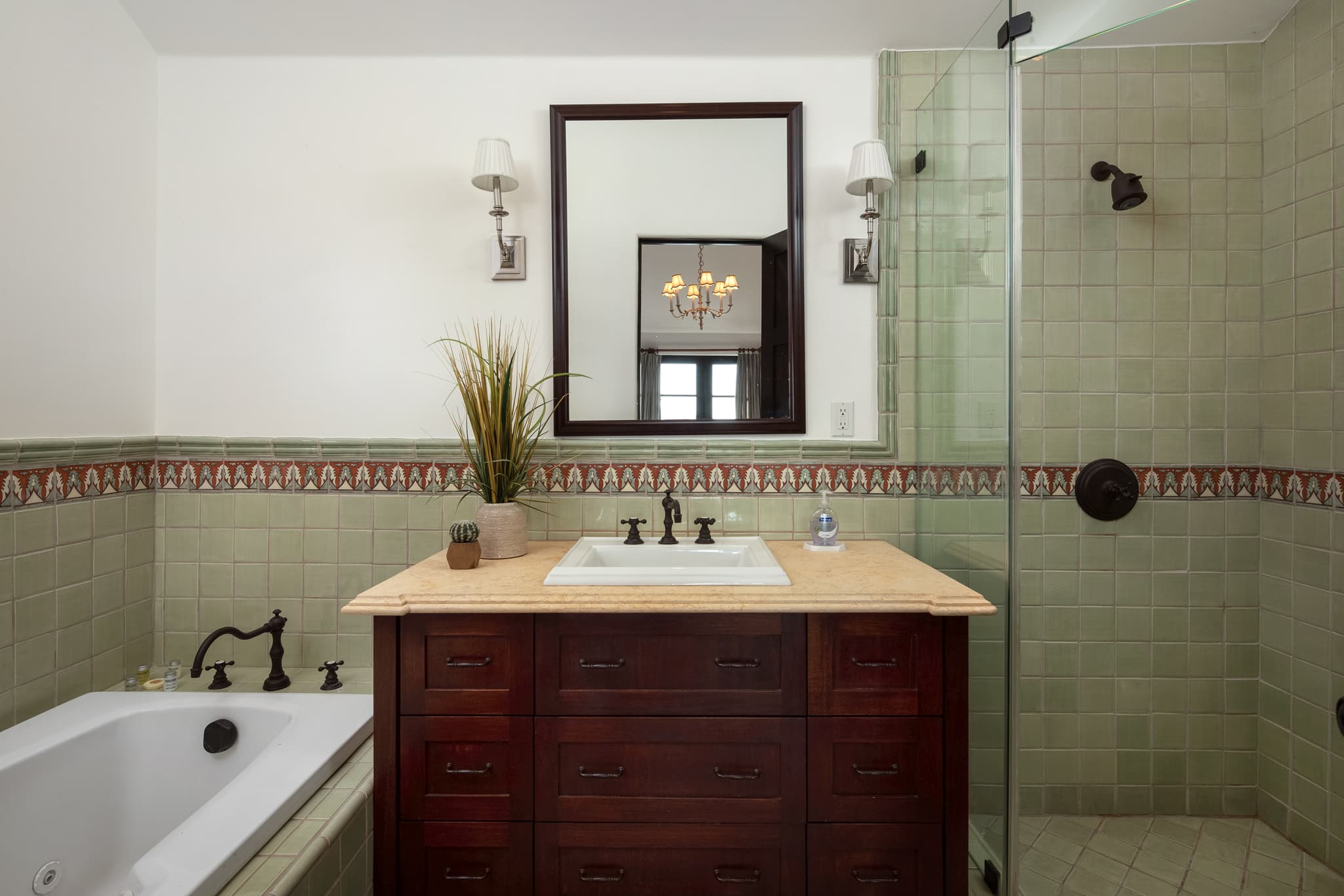 Studio City, Los Angeles — Luxury furnished apartment in Studio City, Los Angeles