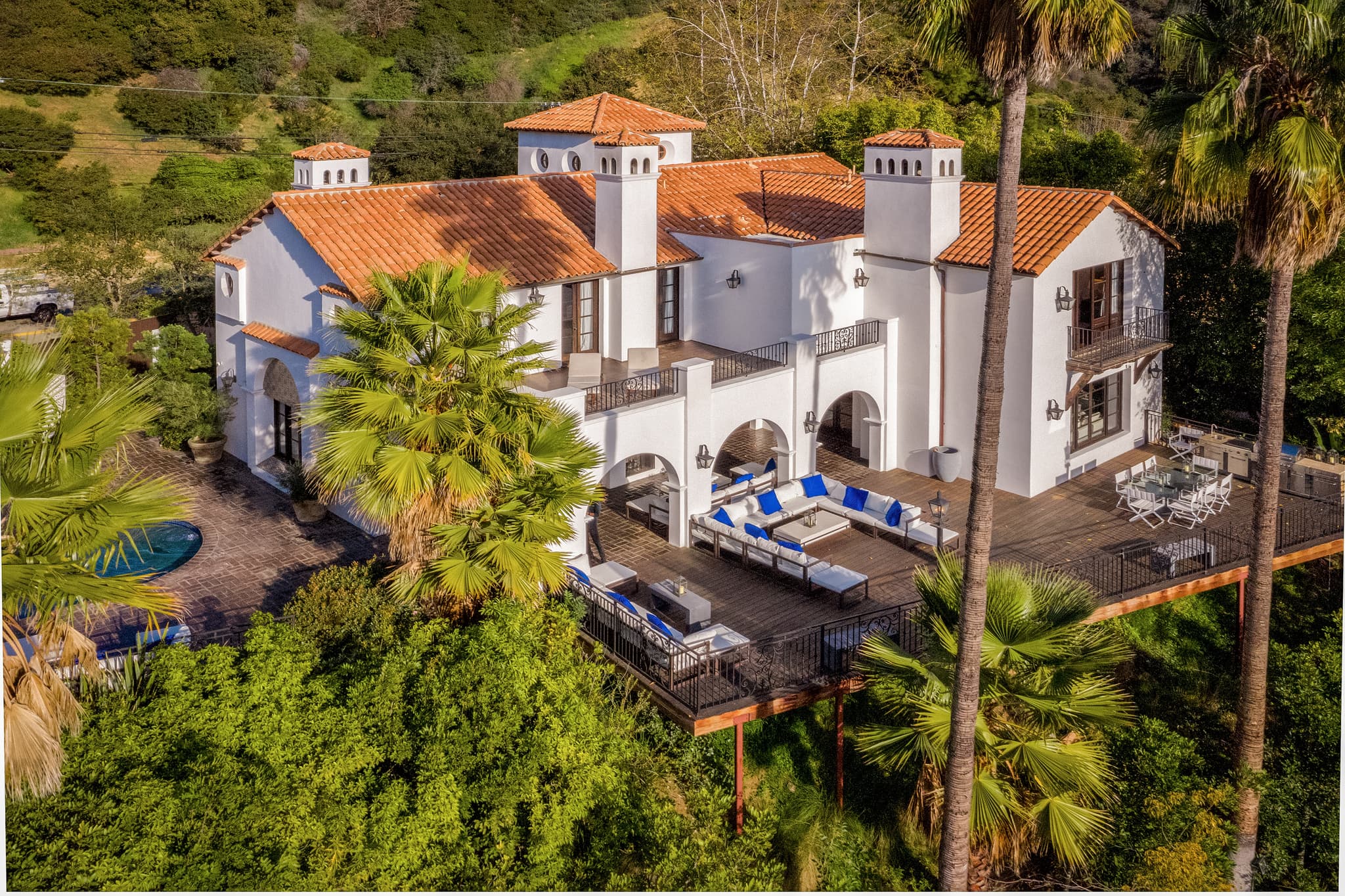 Studio City, Los Angeles — Luxury furnished apartment in Studio City, Los Angeles