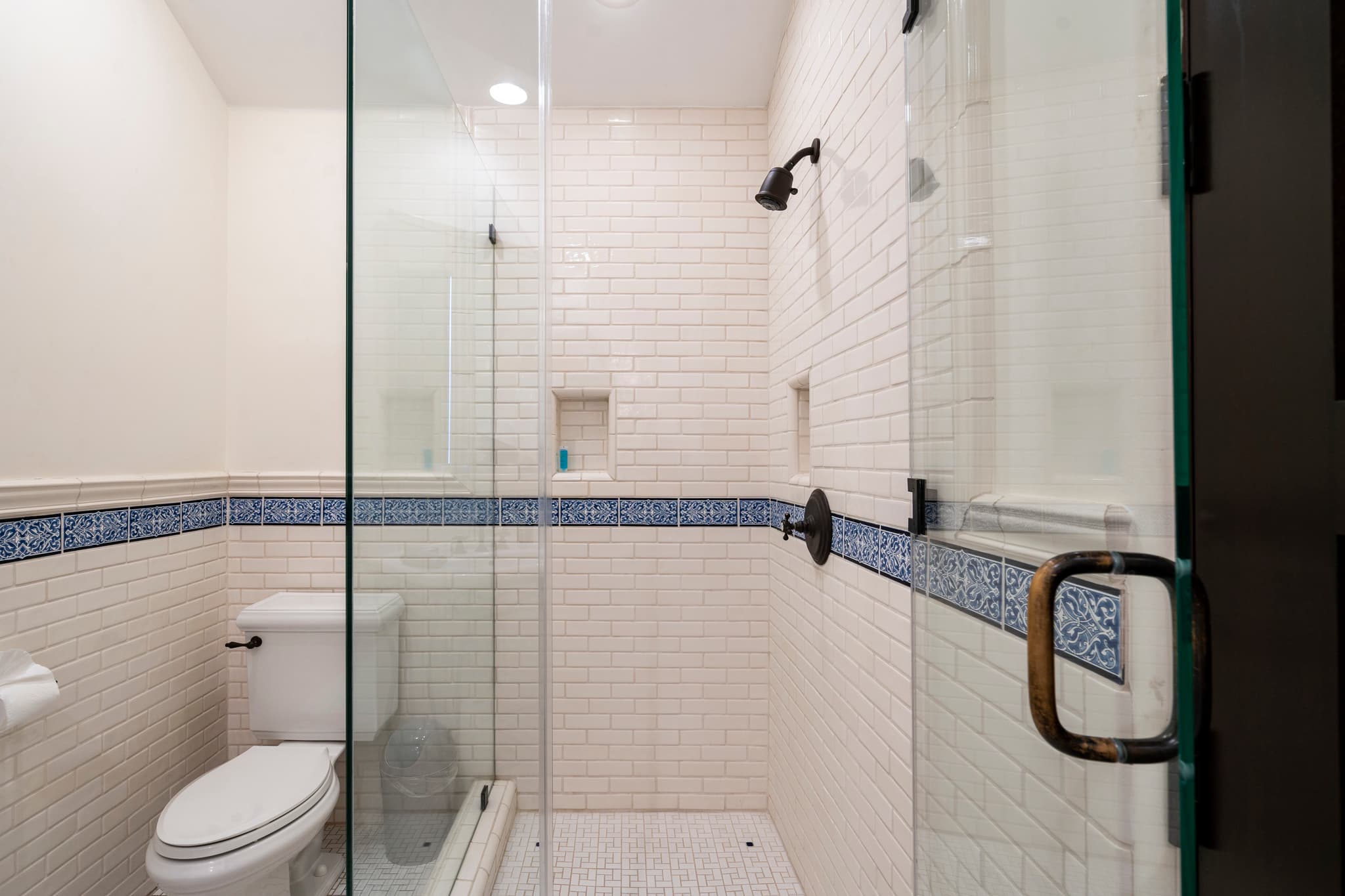 Studio City, Los Angeles — Luxury furnished apartment in Studio City, Los Angeles