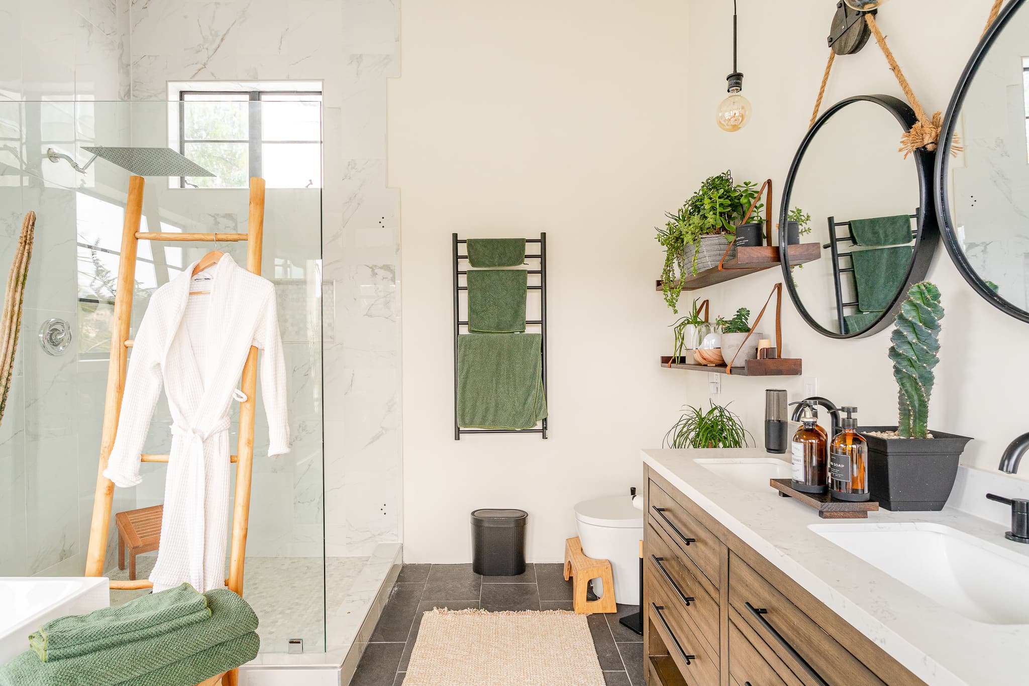 Topanga, Los Angeles — Luxury furnished apartment in Topanga, Los Angeles