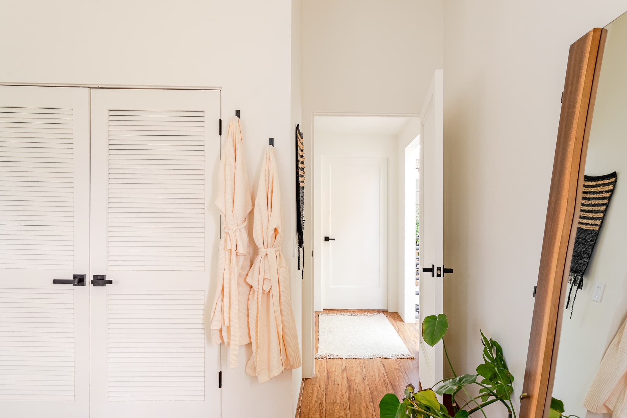 Topanga, Los Angeles — Luxury furnished apartment in Topanga, Los Angeles