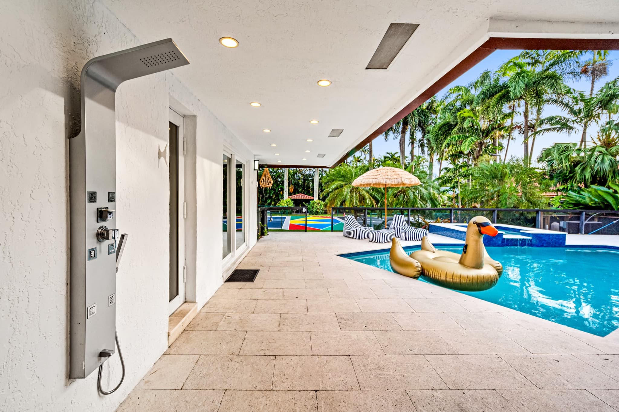 Surfside, Miami — Luxury furnished apartment in Surfside, Miami