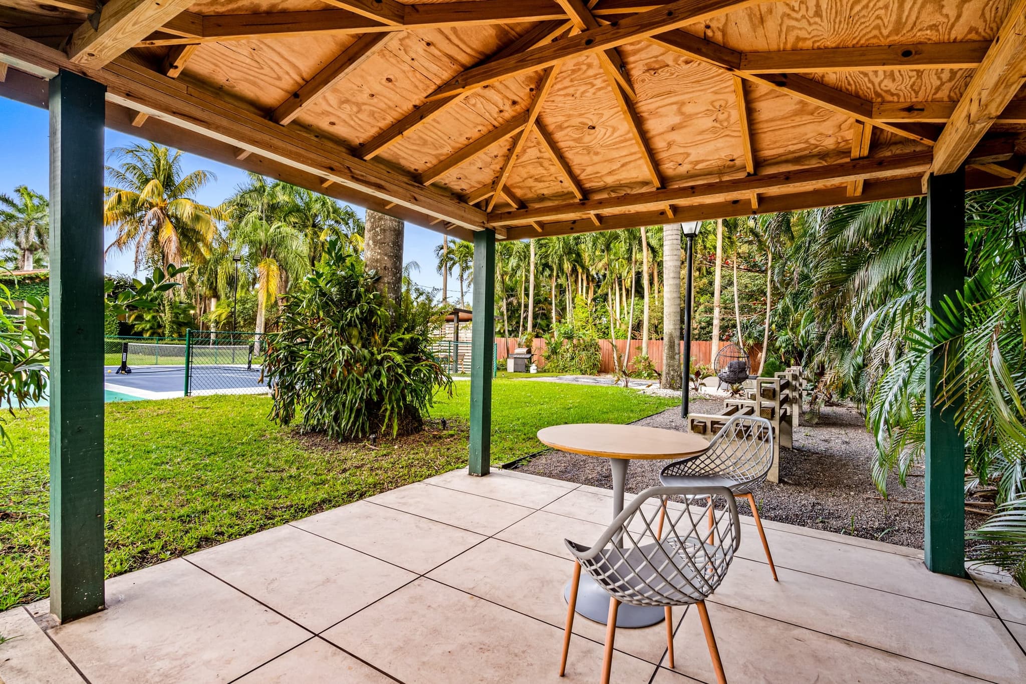 Surfside, Miami — Luxury furnished apartment in Surfside, Miami