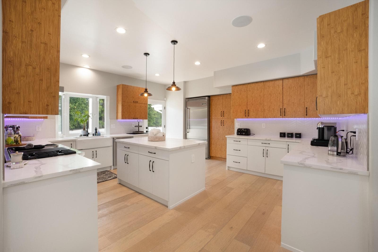 Studio City, Los Angeles — Luxury furnished apartment in Studio City, Los Angeles