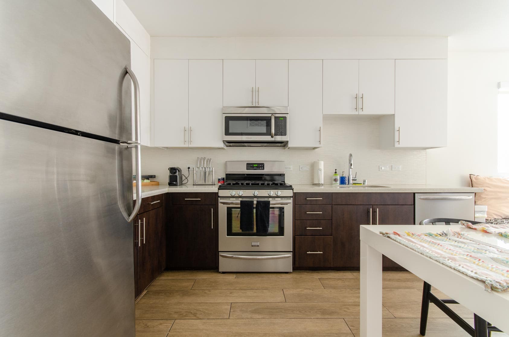 Miracle Mile & La Brea, Los Angeles — Luxury furnished apartment in Miracle Mile & La Brea, Los Angeles