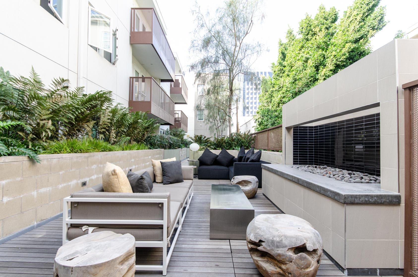Miracle Mile & La Brea, Los Angeles — Luxury furnished apartment in Miracle Mile & La Brea, Los Angeles