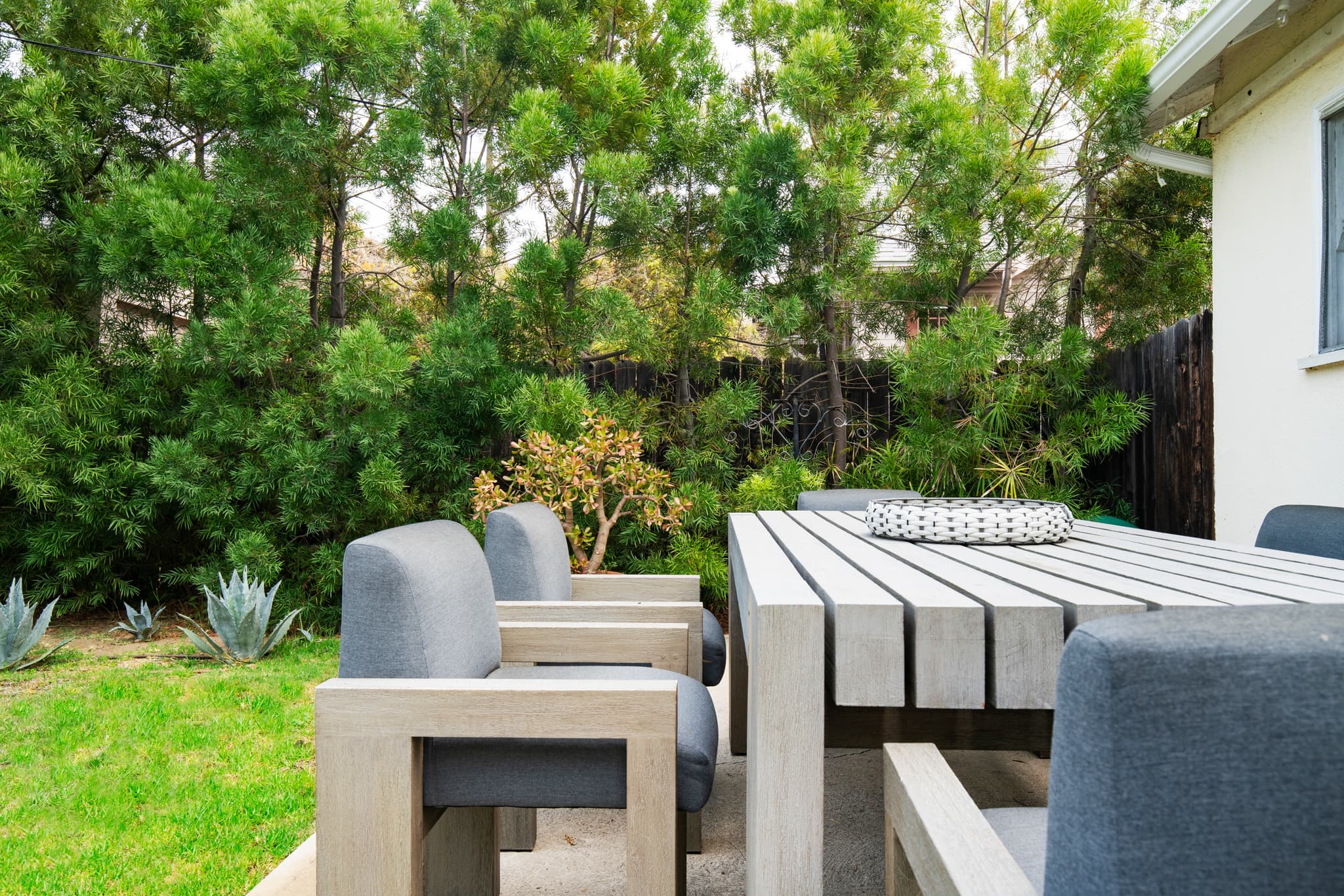 Fairfax & Melrose, Los Angeles — Luxury furnished apartment in Fairfax & Melrose, Los Angeles