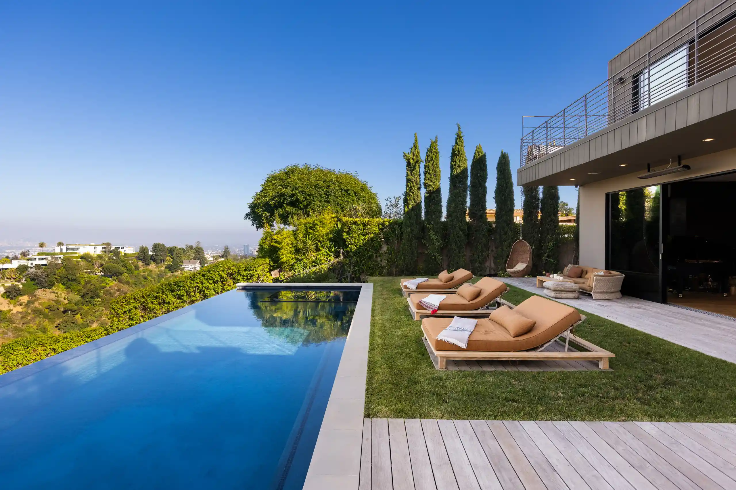 Bel Air, Los Angeles — Luxury furnished apartment in Bel Air, Los Angeles