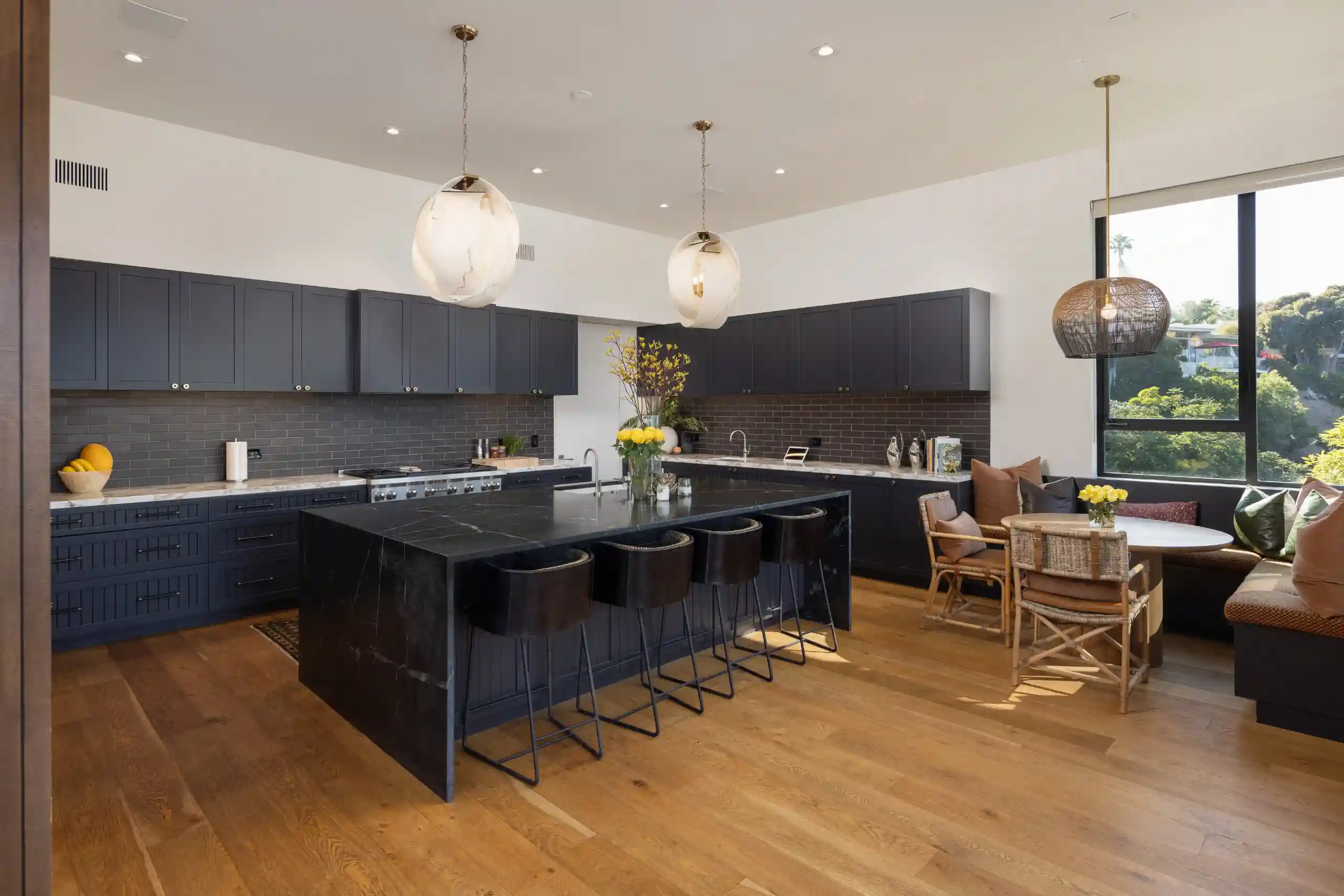 Bel Air, Los Angeles — Luxury furnished apartment in Bel Air, Los Angeles