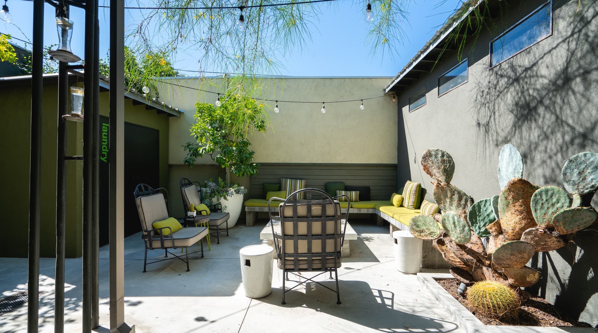 Highland Park, Los Angeles — Luxury furnished apartment in Highland Park, Los Angeles