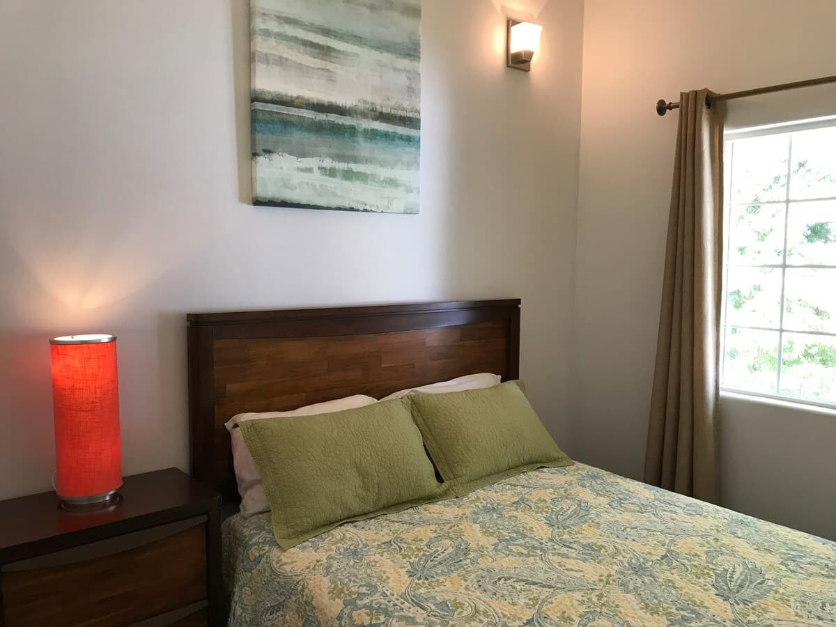 Pacific Beach, San Diego — Luxury furnished apartment in Pacific Beach, San Diego