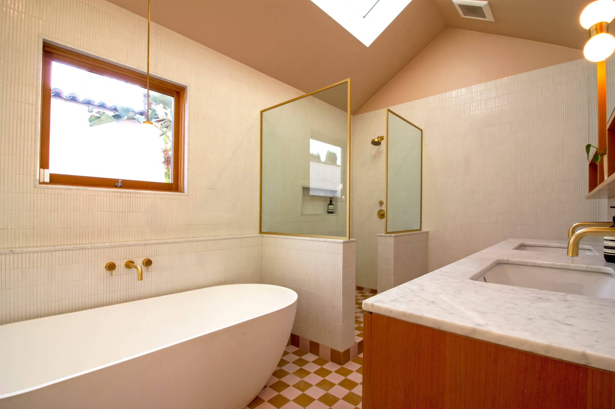 Los Feliz, Los Angeles — Luxury furnished apartment in Los Feliz, Los Angeles