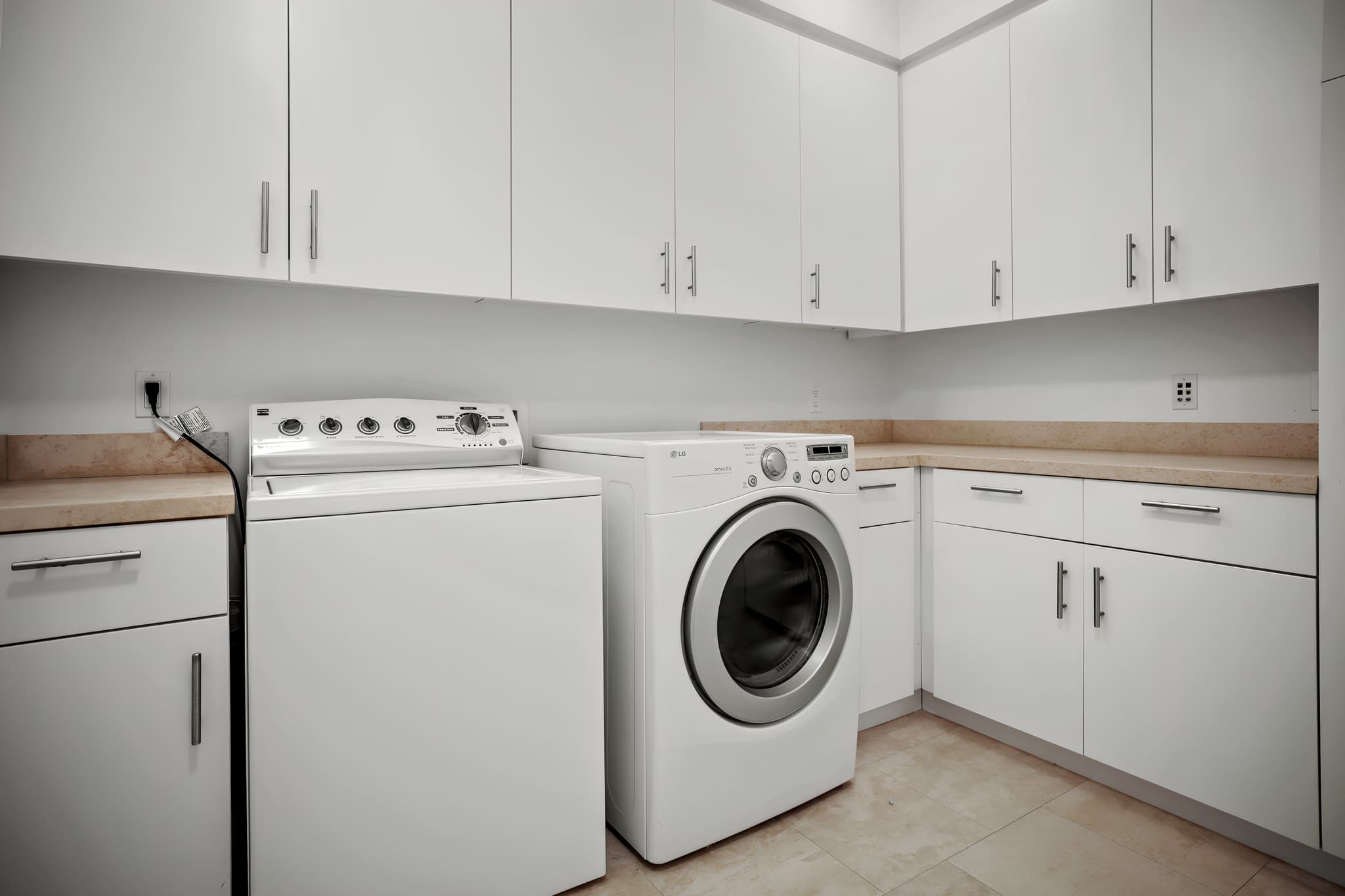 Inland Malibu, Los Angeles — Luxury furnished apartment in Inland Malibu, Los Angeles