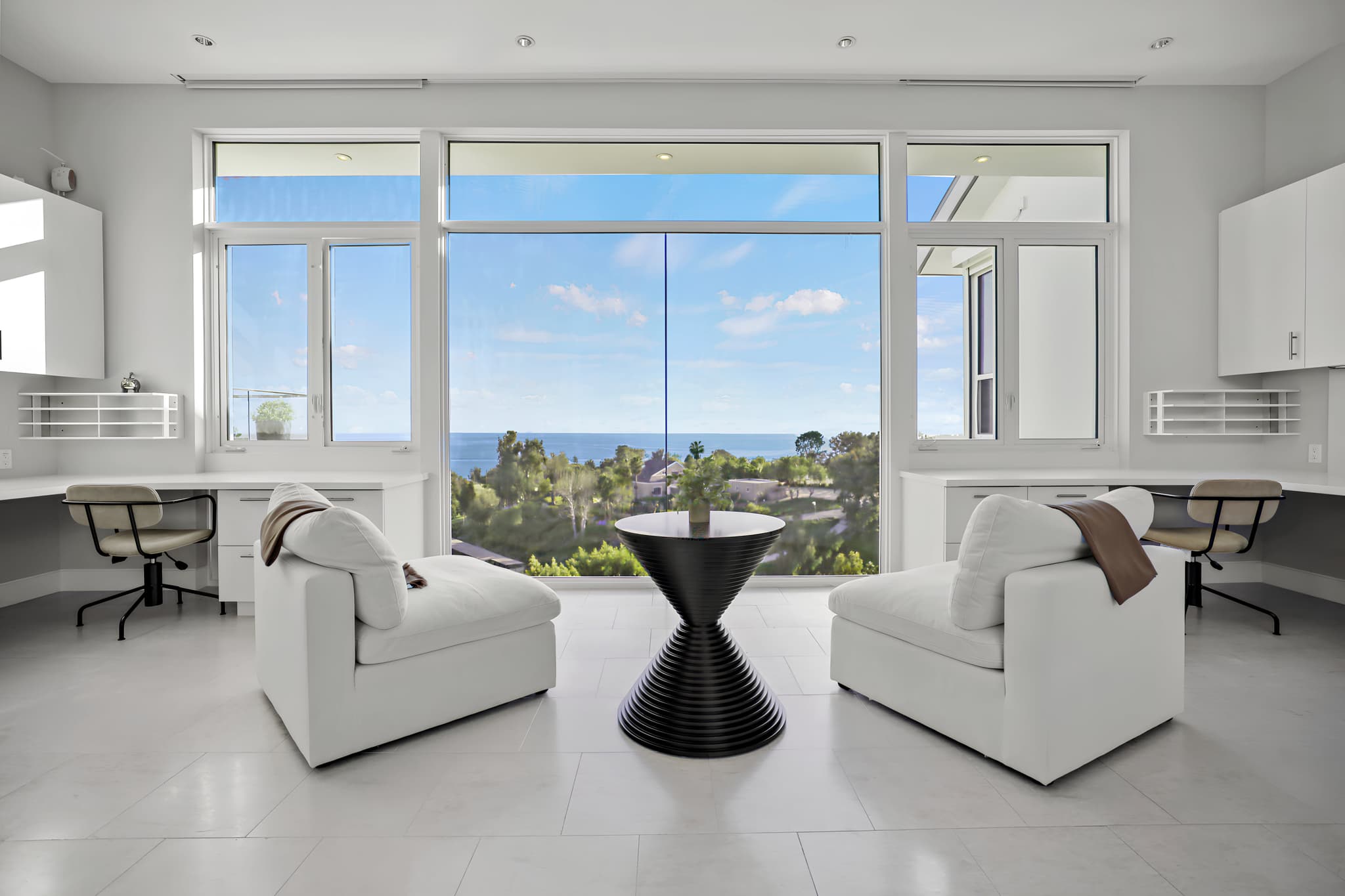 Inland Malibu, Los Angeles — Luxury furnished apartment in Inland Malibu, Los Angeles