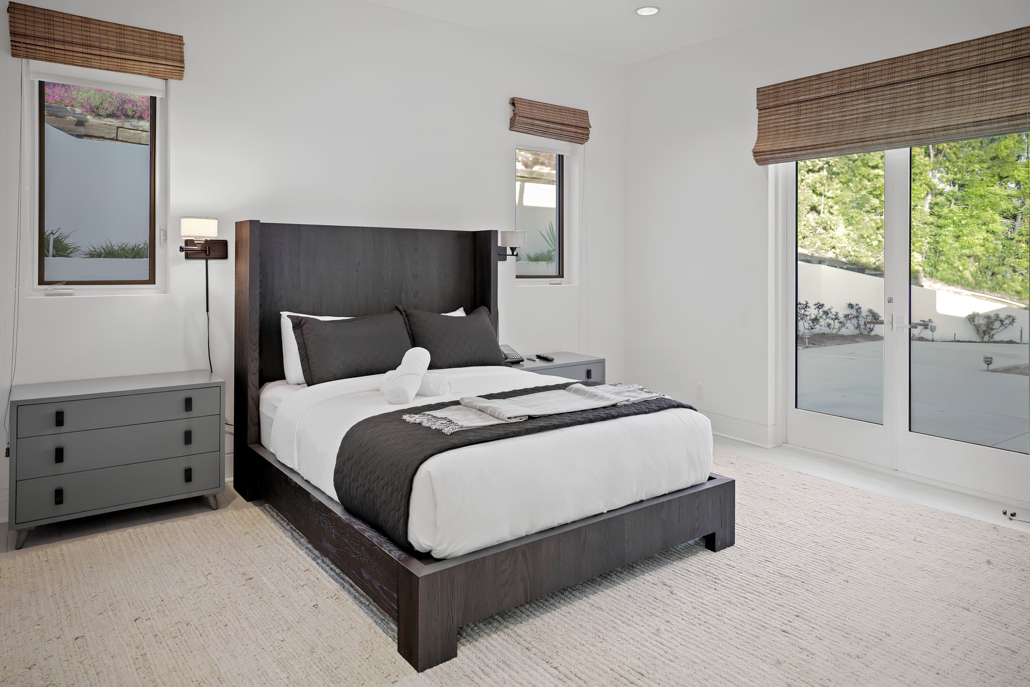 Inland Malibu, Los Angeles — Luxury furnished apartment in Inland Malibu, Los Angeles