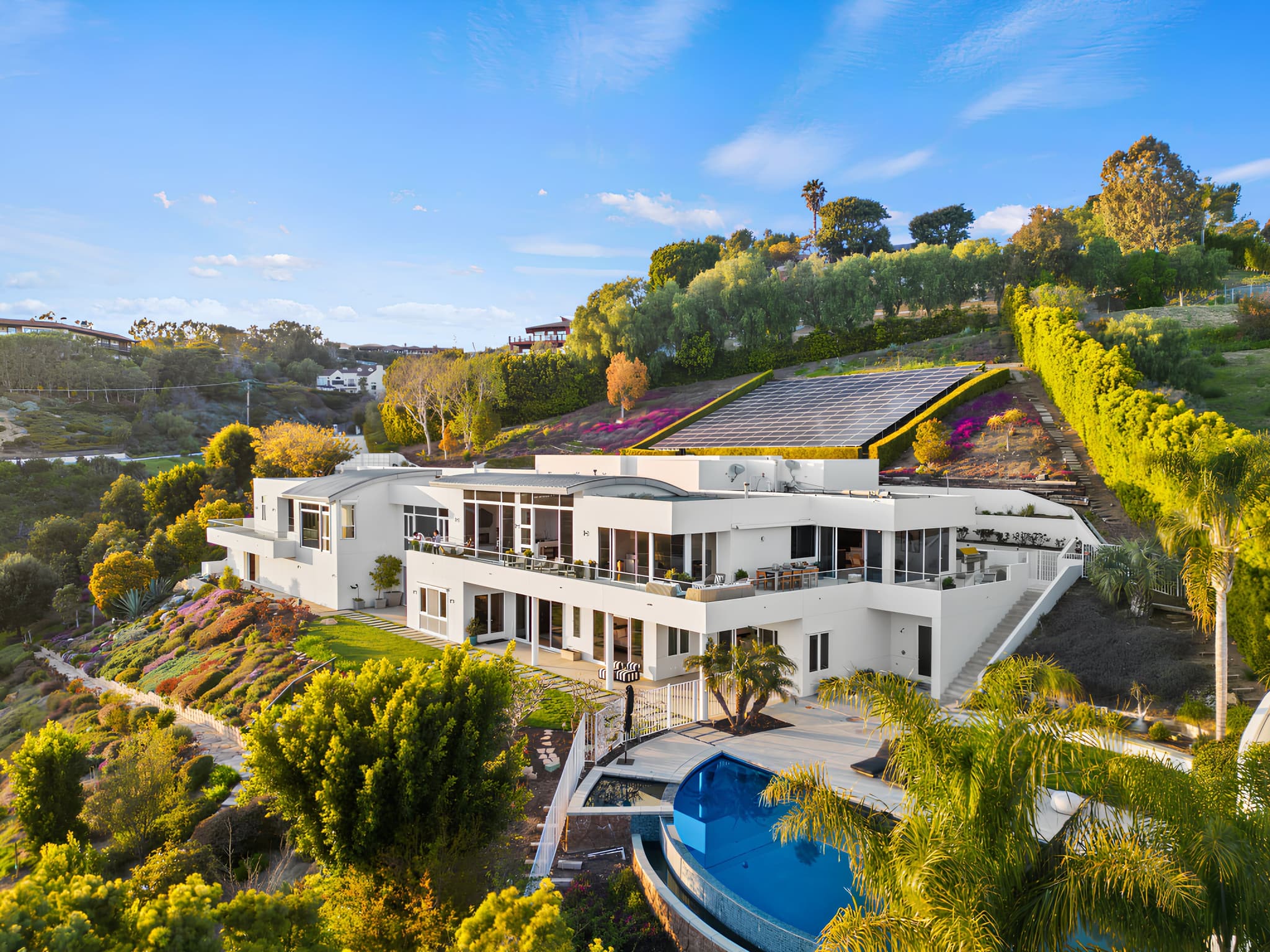 Inland Malibu, Los Angeles — Luxury furnished apartment in Inland Malibu, Los Angeles