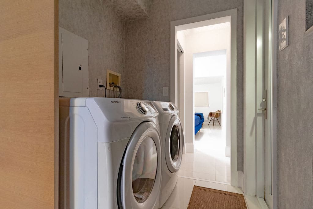 Surfside, Miami — Luxury furnished apartment in Surfside, Miami