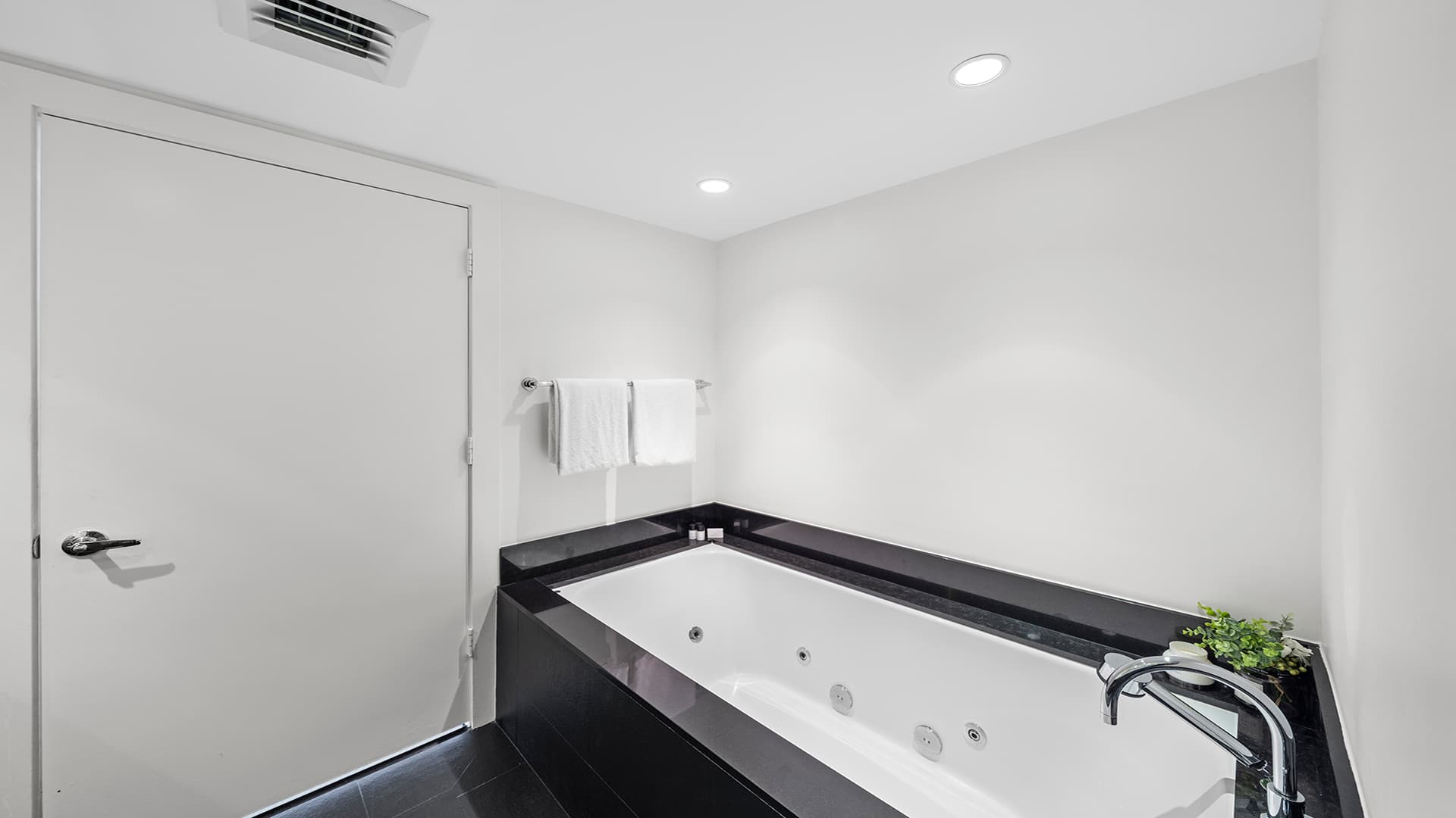 Miami Beach, Miami — Luxury furnished apartment in Miami Beach, Miami