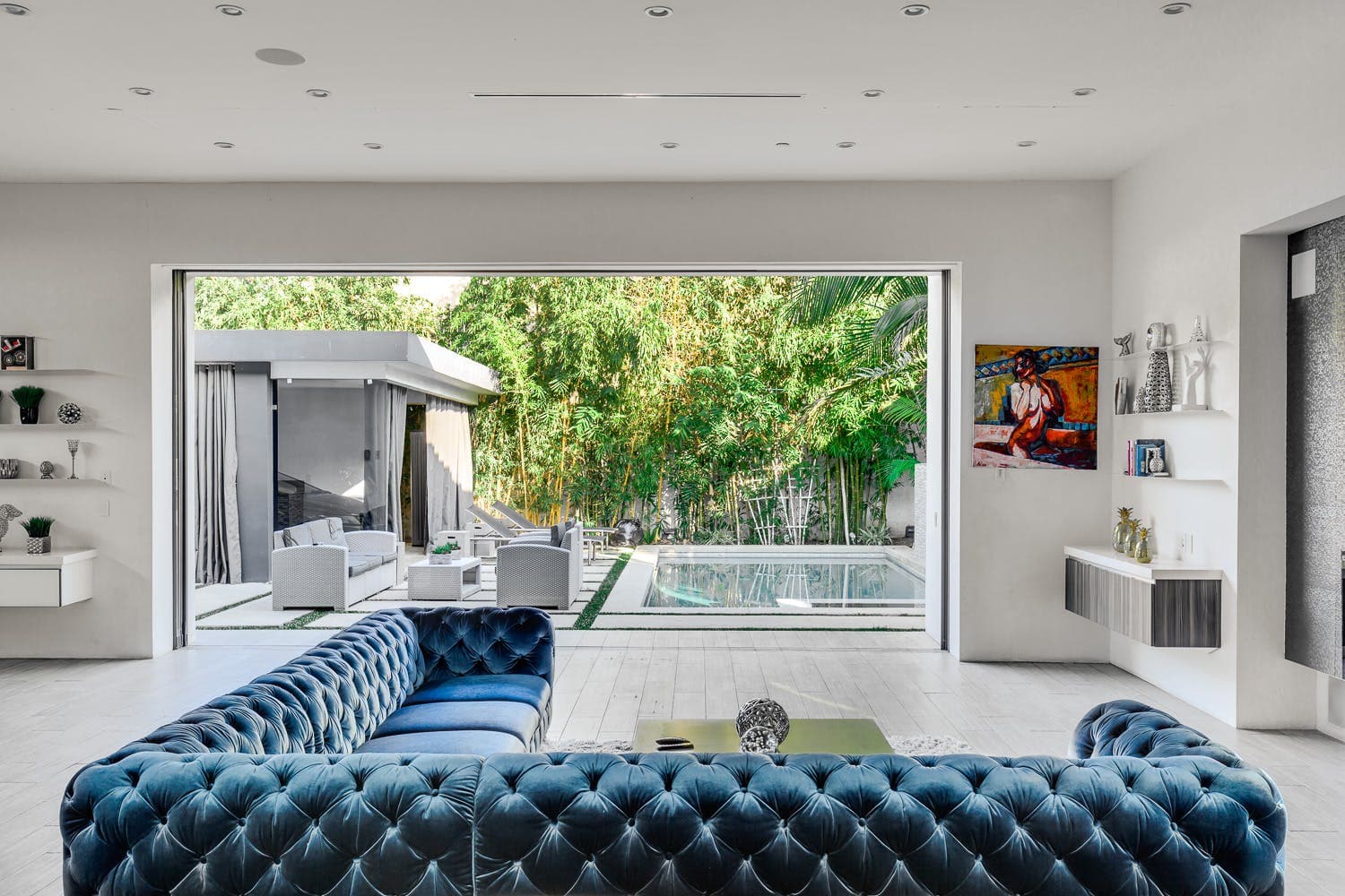 West Hollywood, Los Angeles — Luxury furnished apartment in West Hollywood, Los Angeles