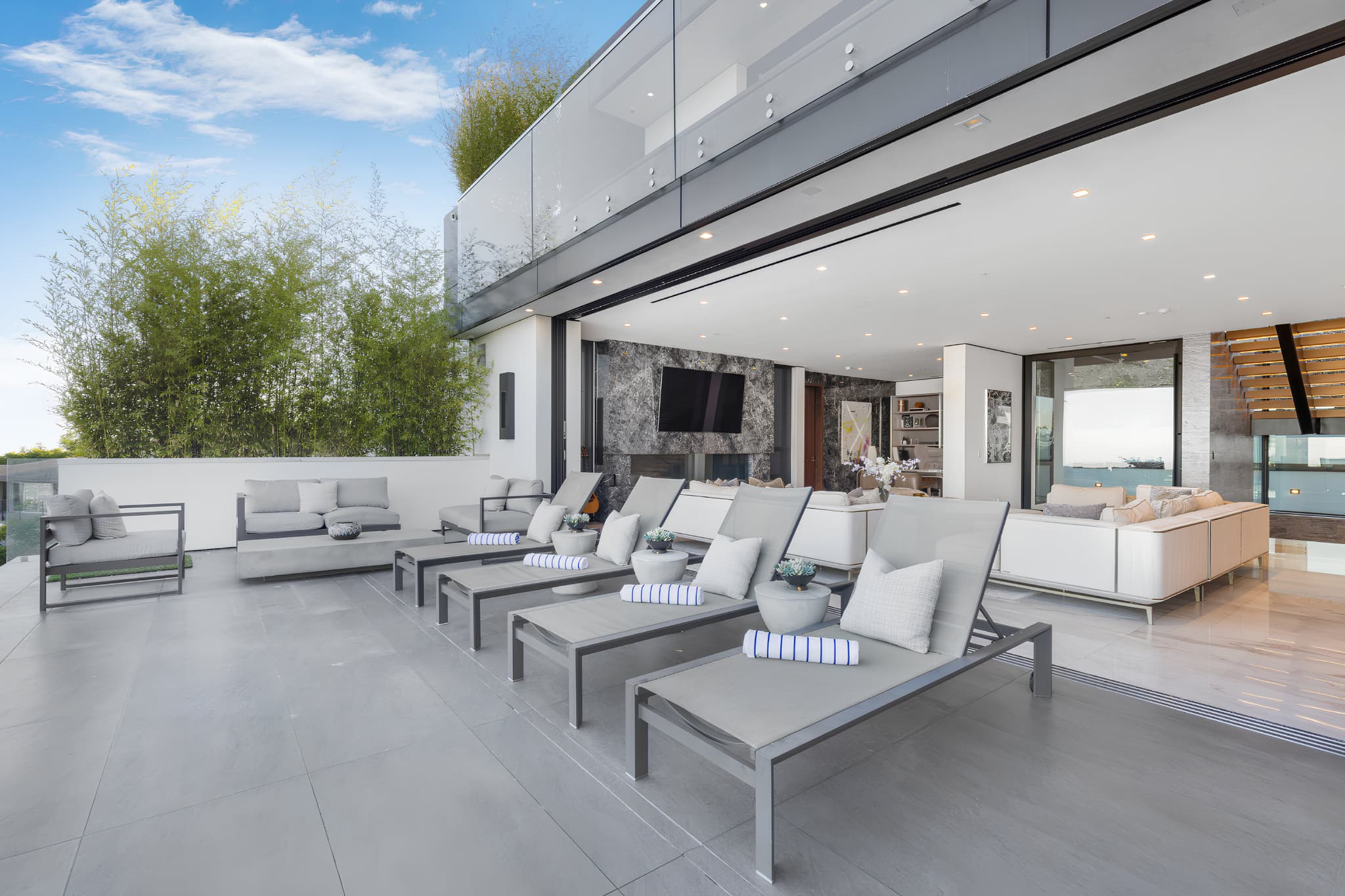 West Hollywood, Los Angeles — Luxury furnished apartment in West Hollywood, Los Angeles