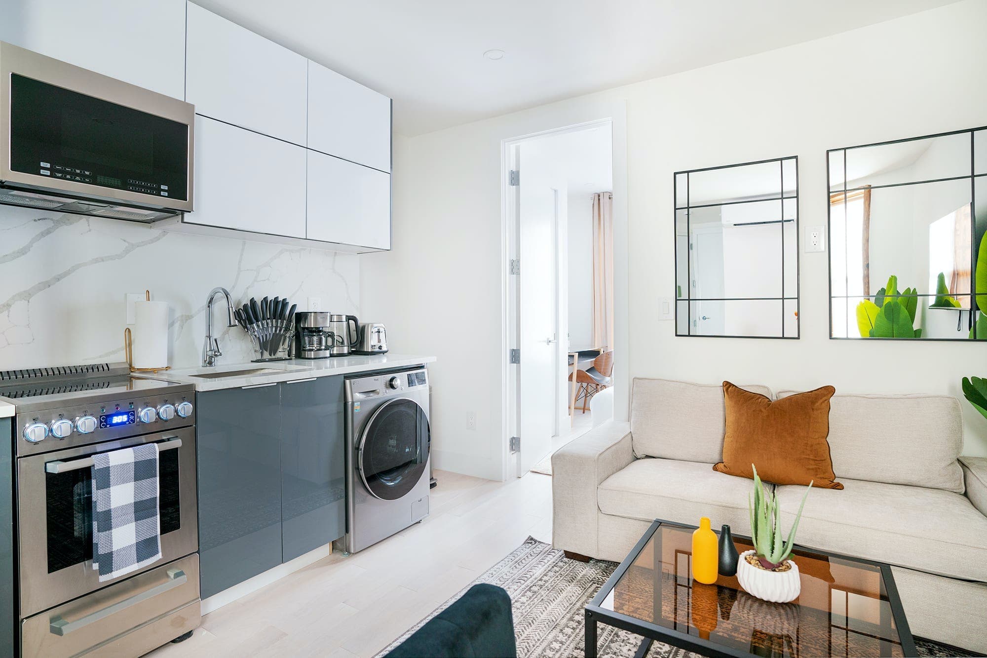 Hell's Kitchen, Manhattan — Luxury furnished apartment in Hell's Kitchen, New York City