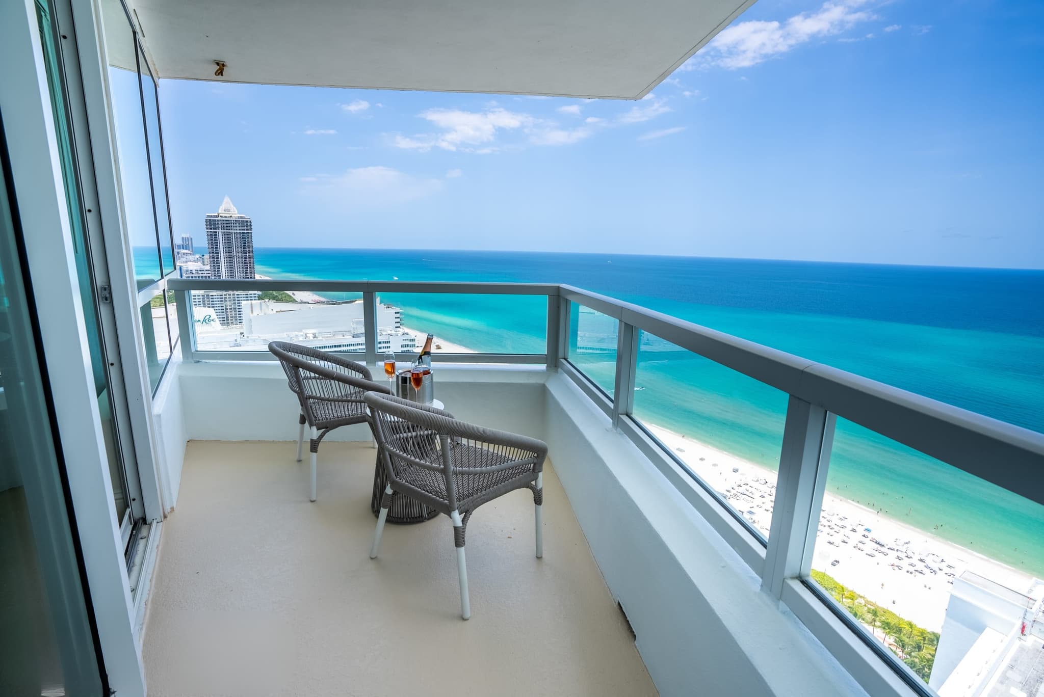 Miami Beach, Miami — Luxury furnished apartment in Miami Beach, Miami