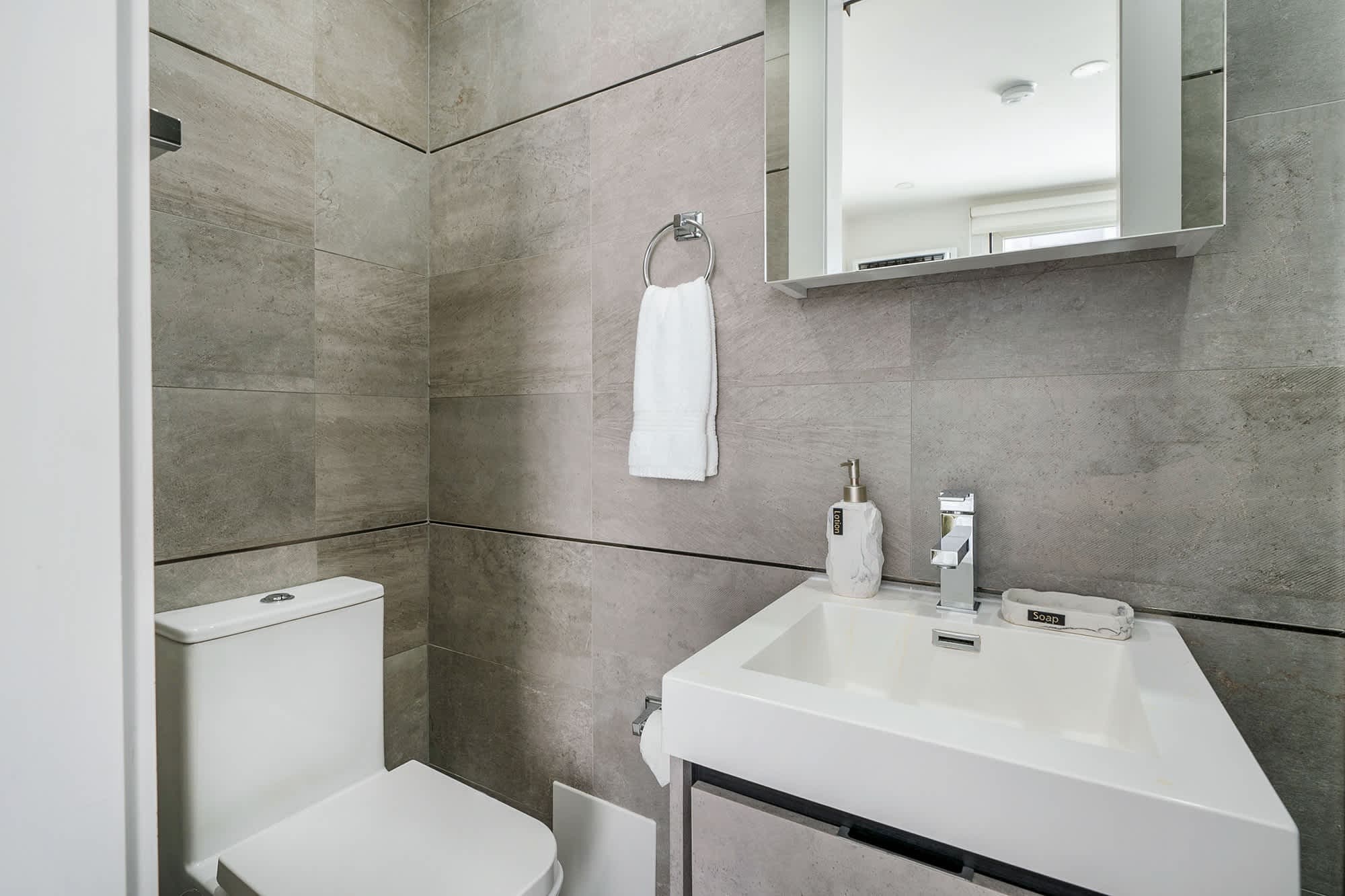 Yorkville, Yorkville — Luxury furnished apartment in Yorkville, New York City