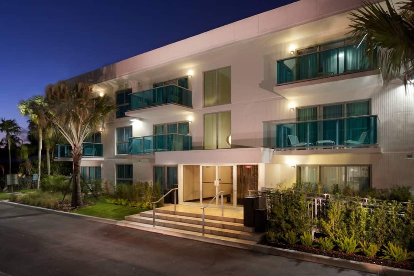 Surfside, Miami — Luxury furnished apartment in Surfside, Miami